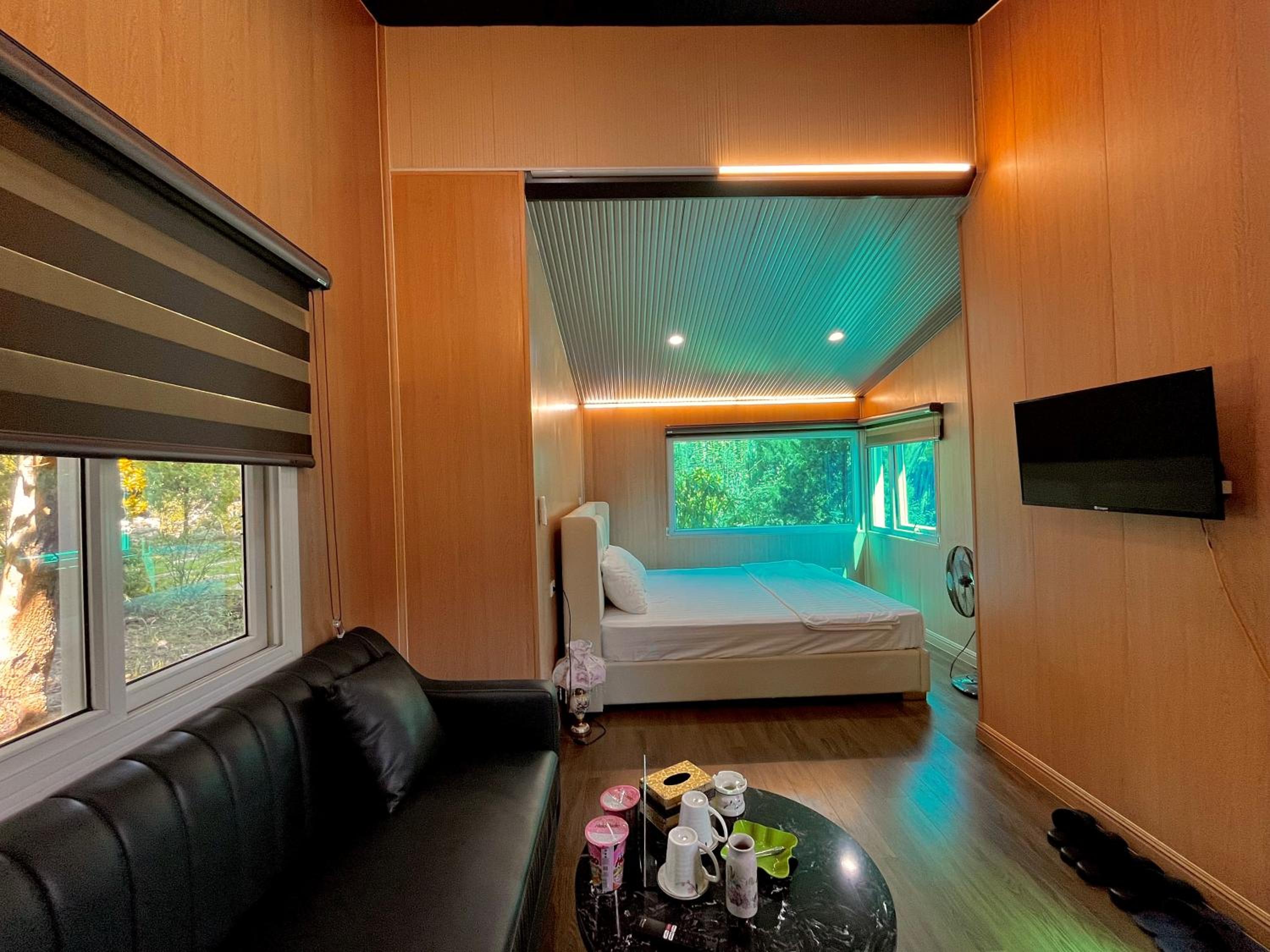 Sapphire Hill Resort