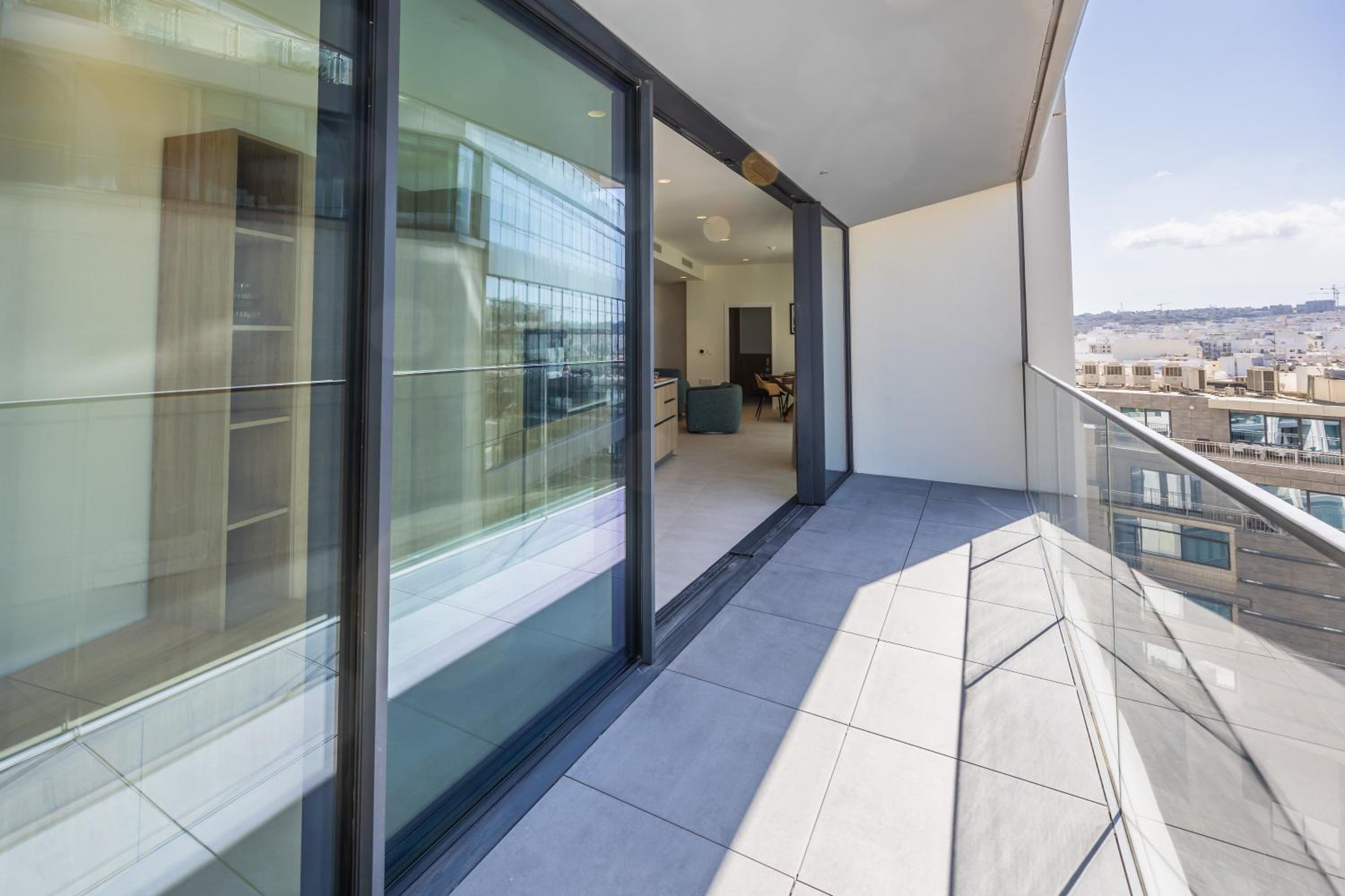 Cityscape Residence in Mercury Tower photo 2