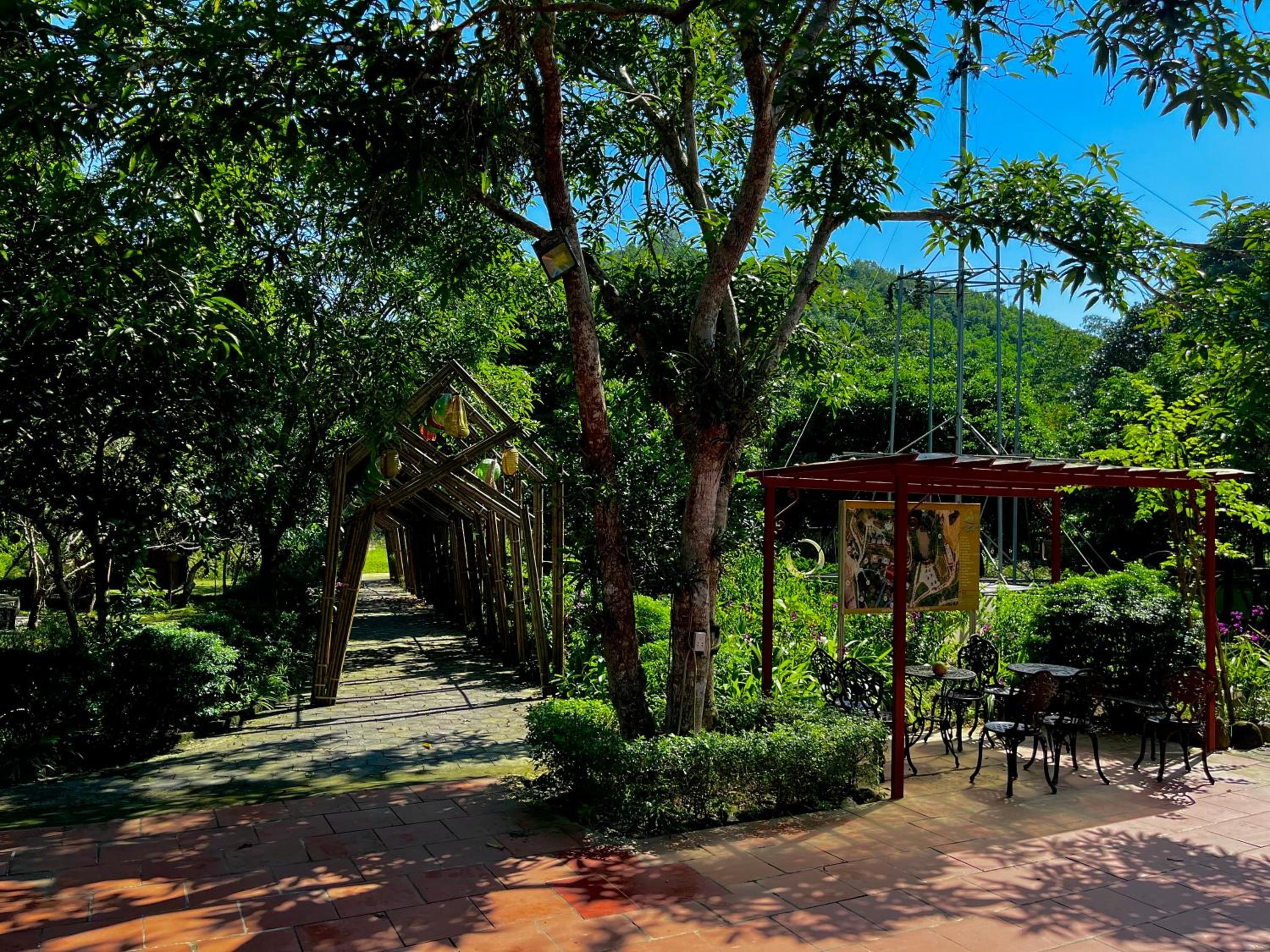Sapphire Hill Resort