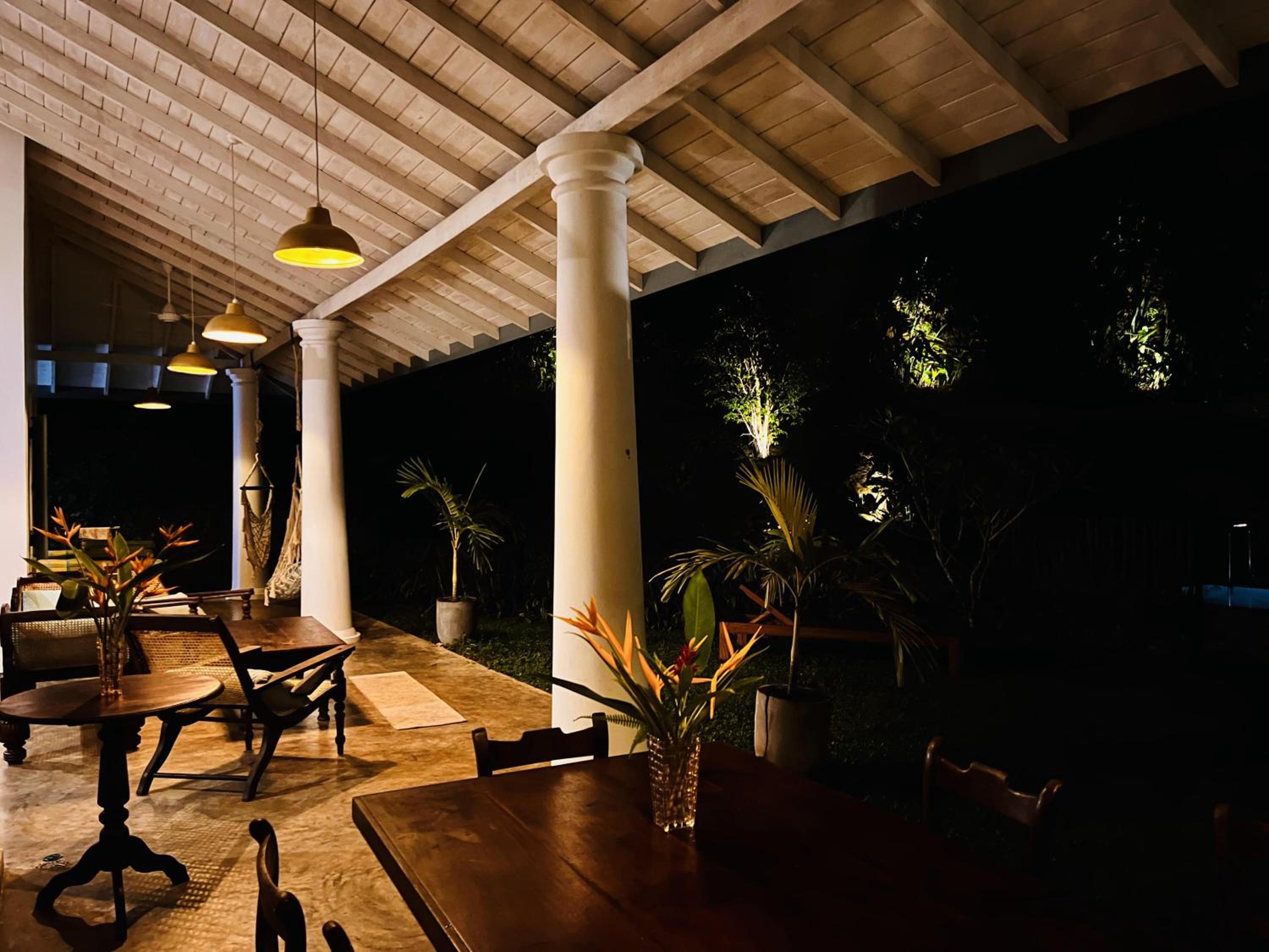 Villa Kandupamula three bedroom & swimming pool