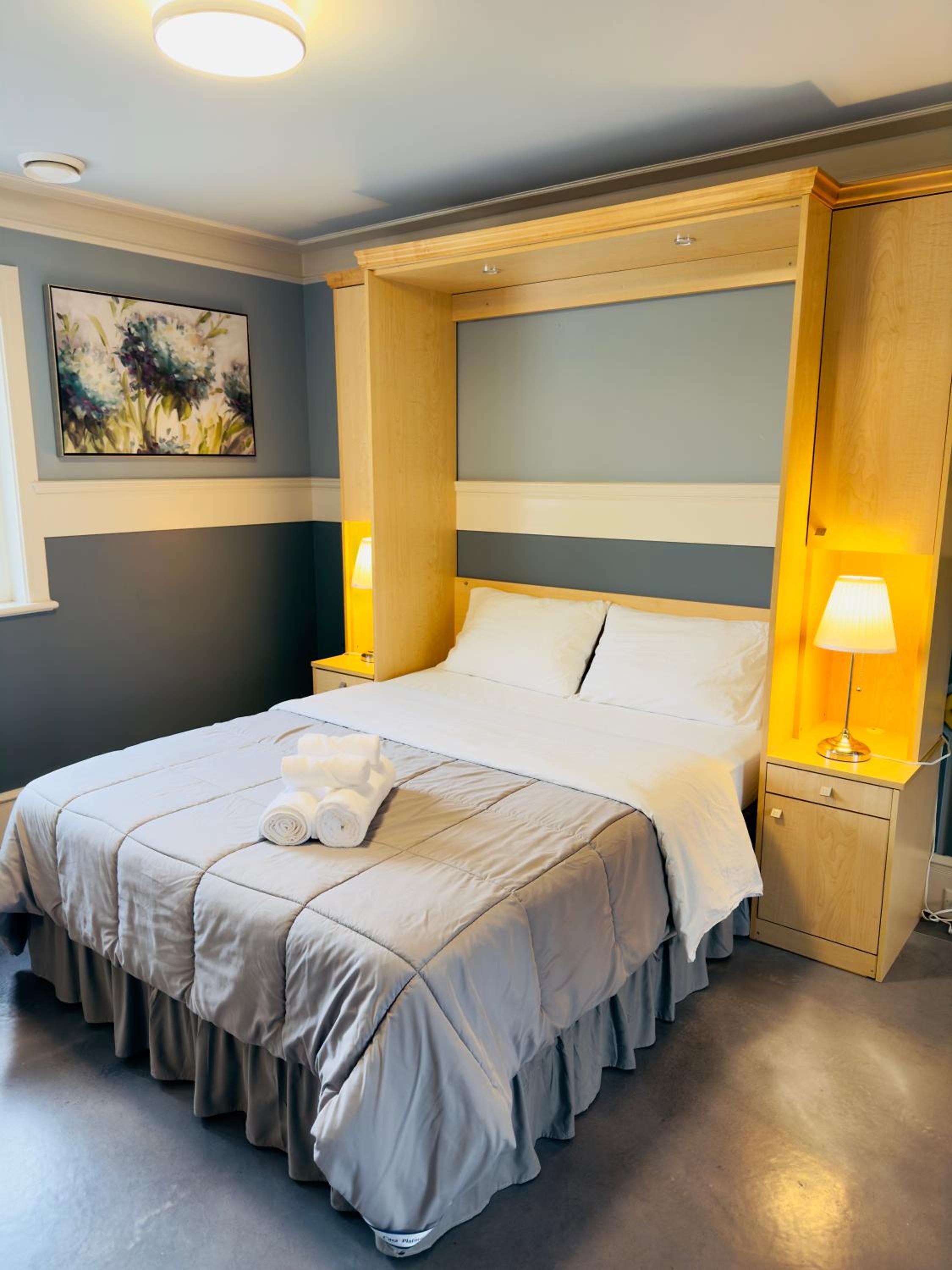Unitrip Queen Bed Room 3