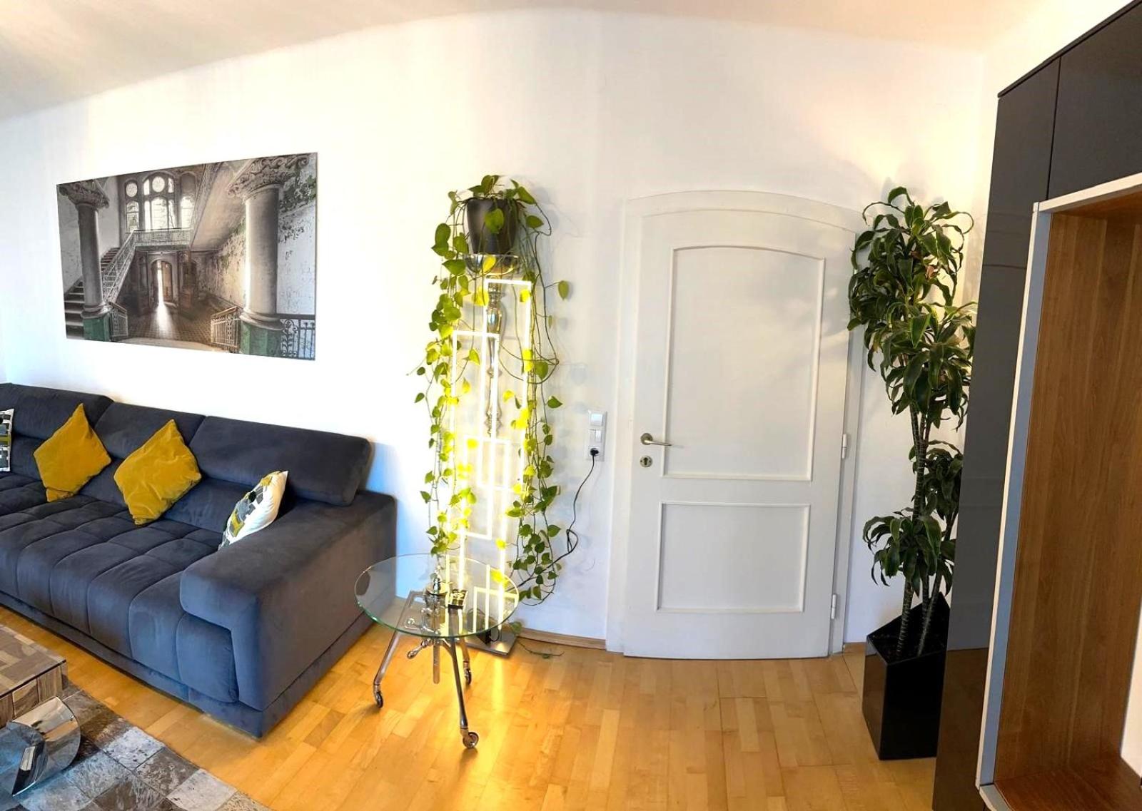 Haus Schmidhuber Ferienwohnung 2 mit Balkon und Bergblick