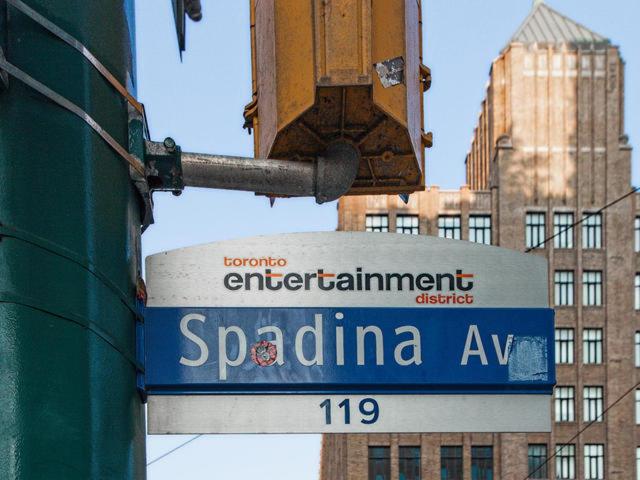 Spacious Corner Apartment Downtown Toronto