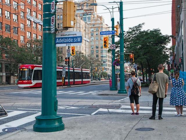 Spacious Corner Apartment Downtown Toronto