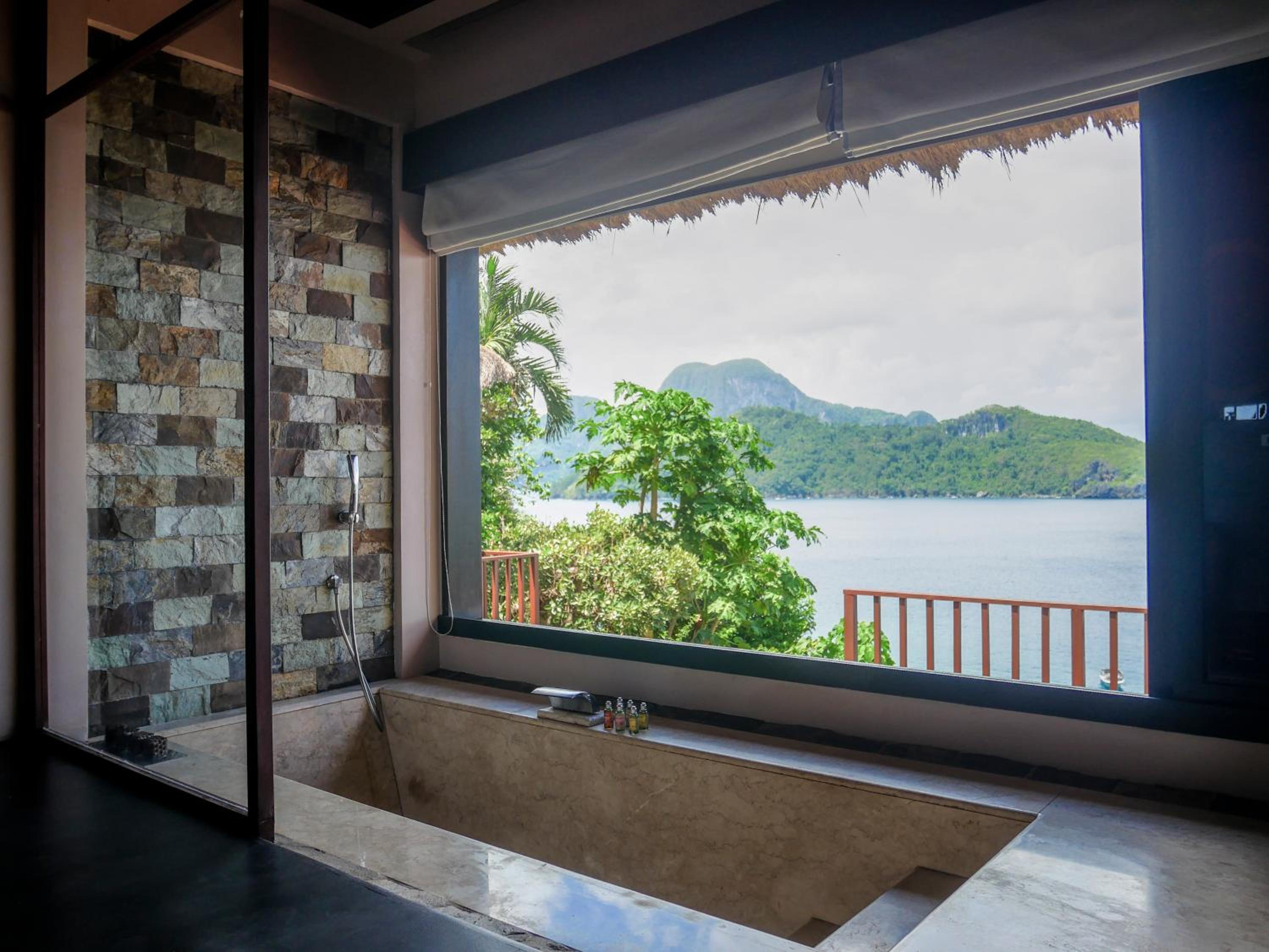 Cauayan Island Resort and Spa