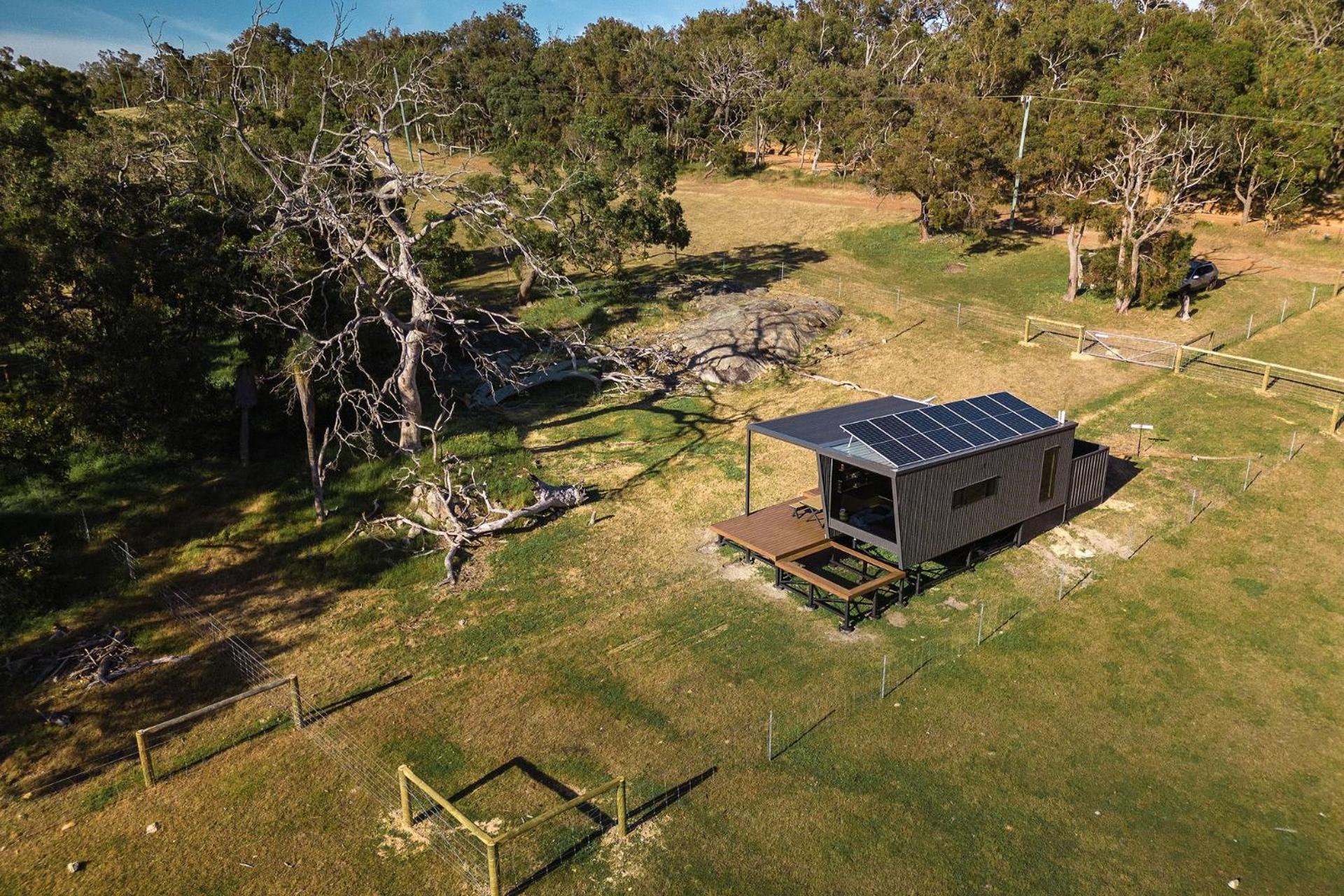 Sam the Tiny Cabin in Serpentine