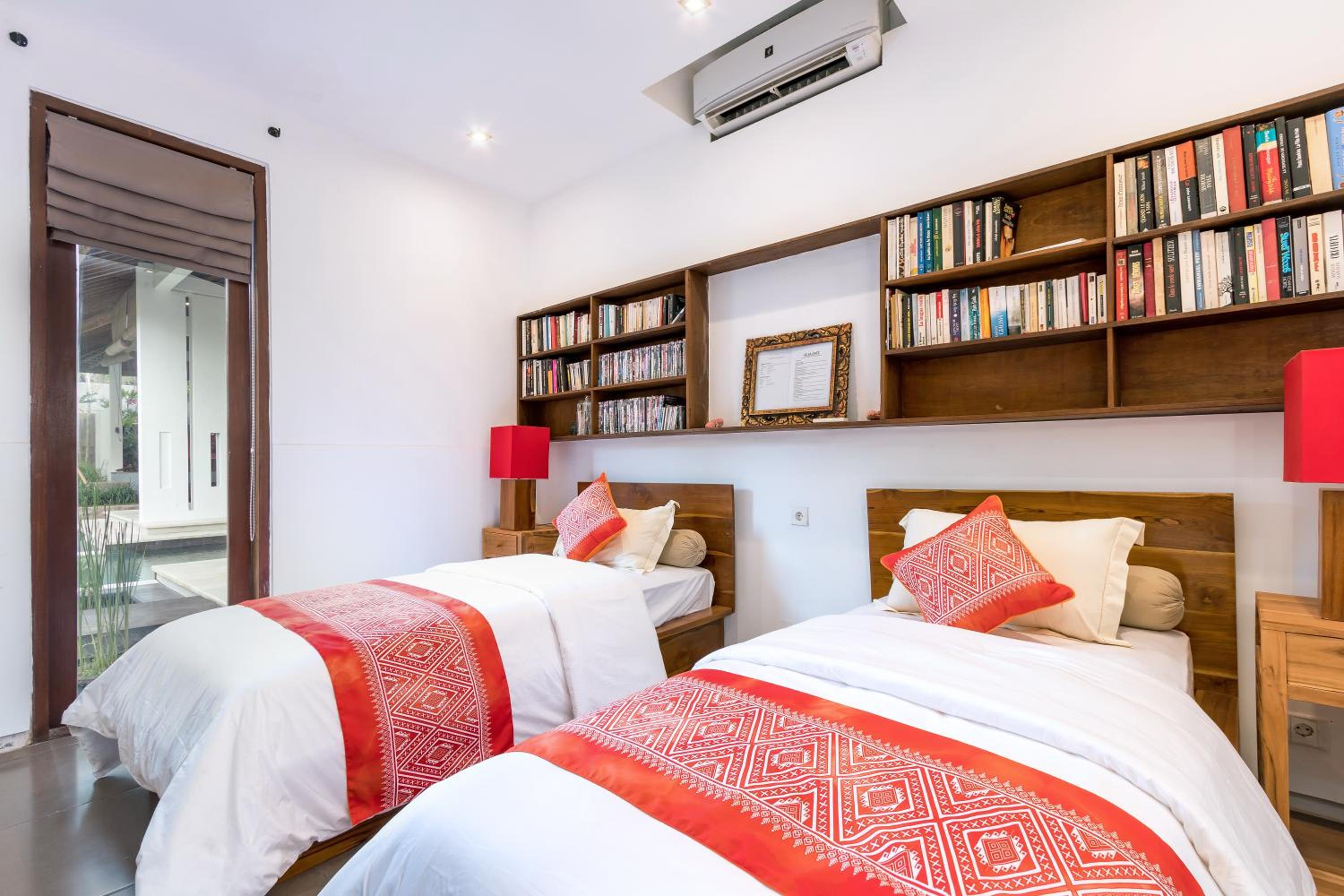 Alarte Estate by Villa Finder