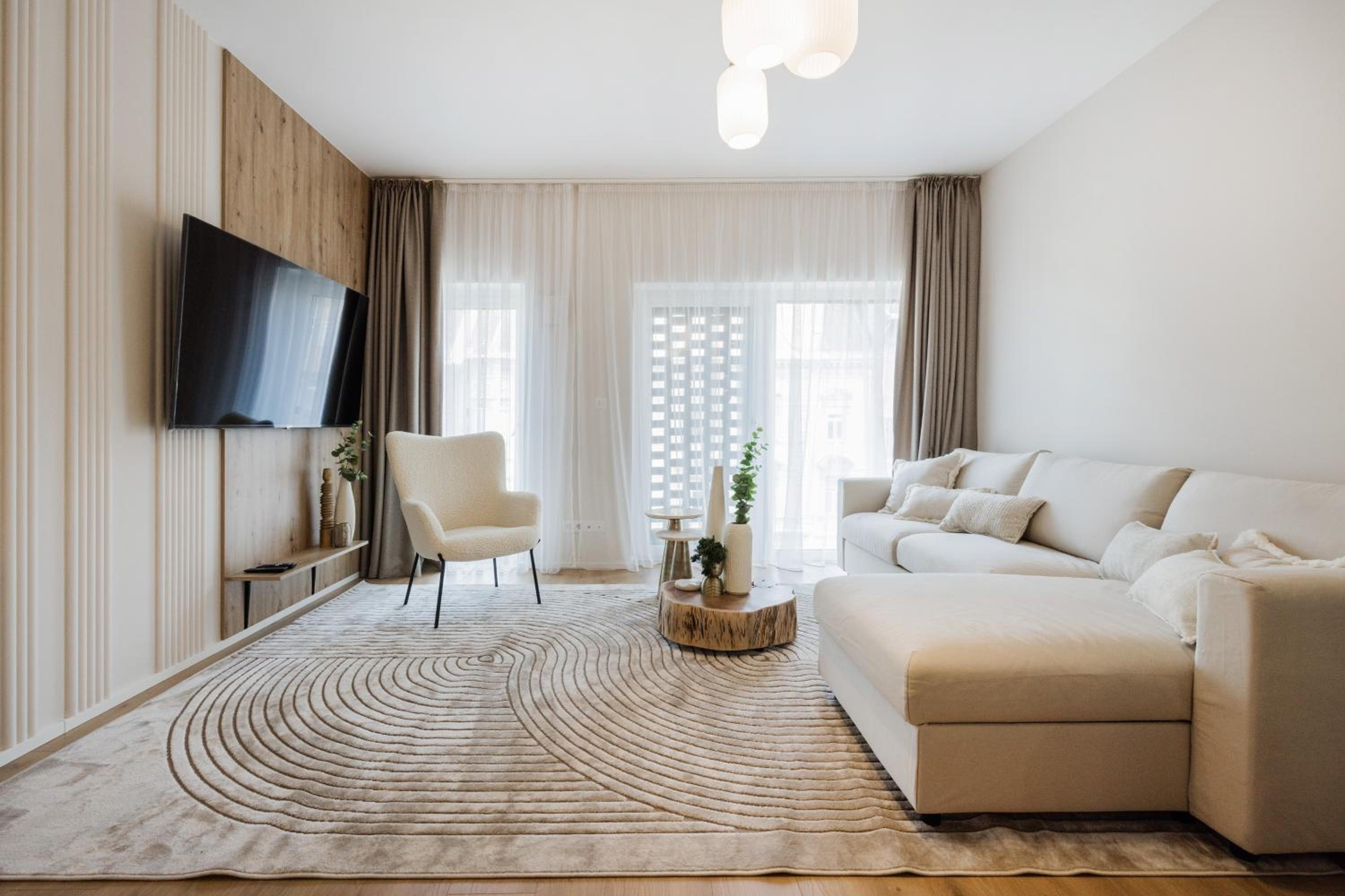 Elegant Premium Apartment with Parking view 5