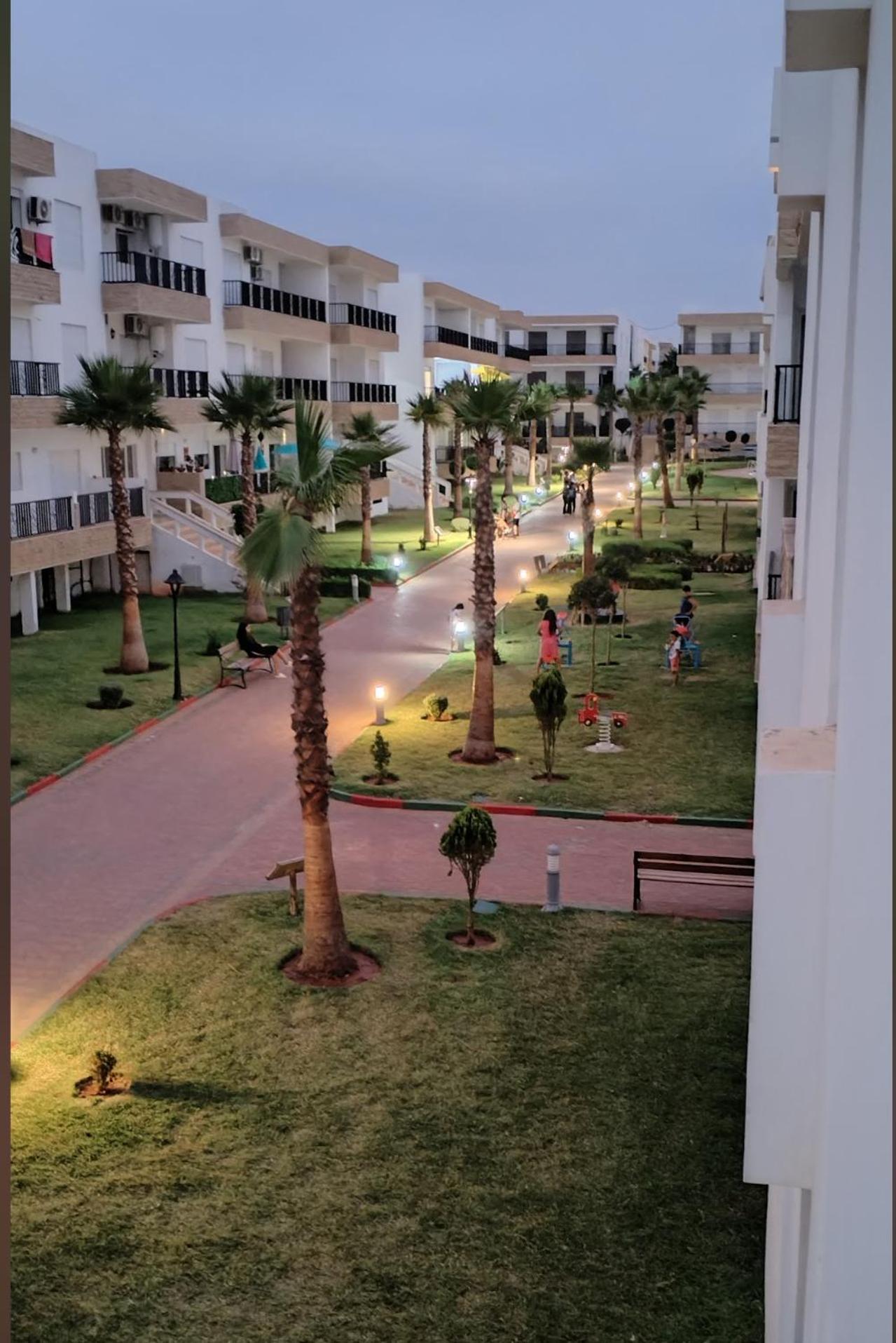 Appartement vues piscine view 3