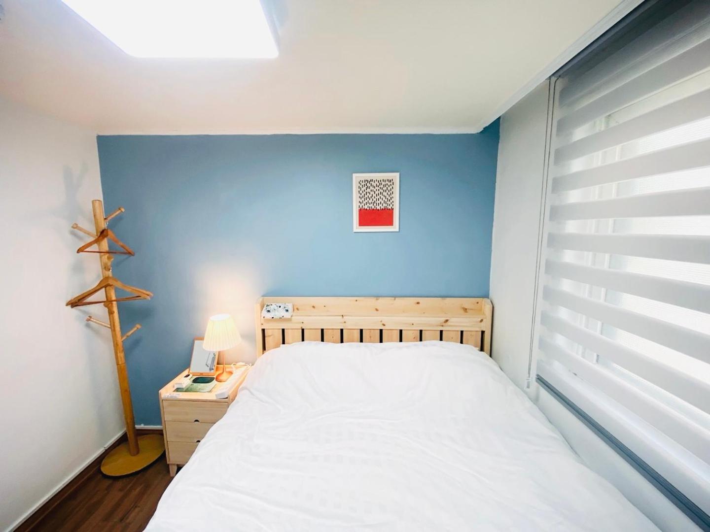 My House 5min walk to Seongsu MUSINSA, OLIVE YOUNG, Konkuk Stn 6min, 3 ACs