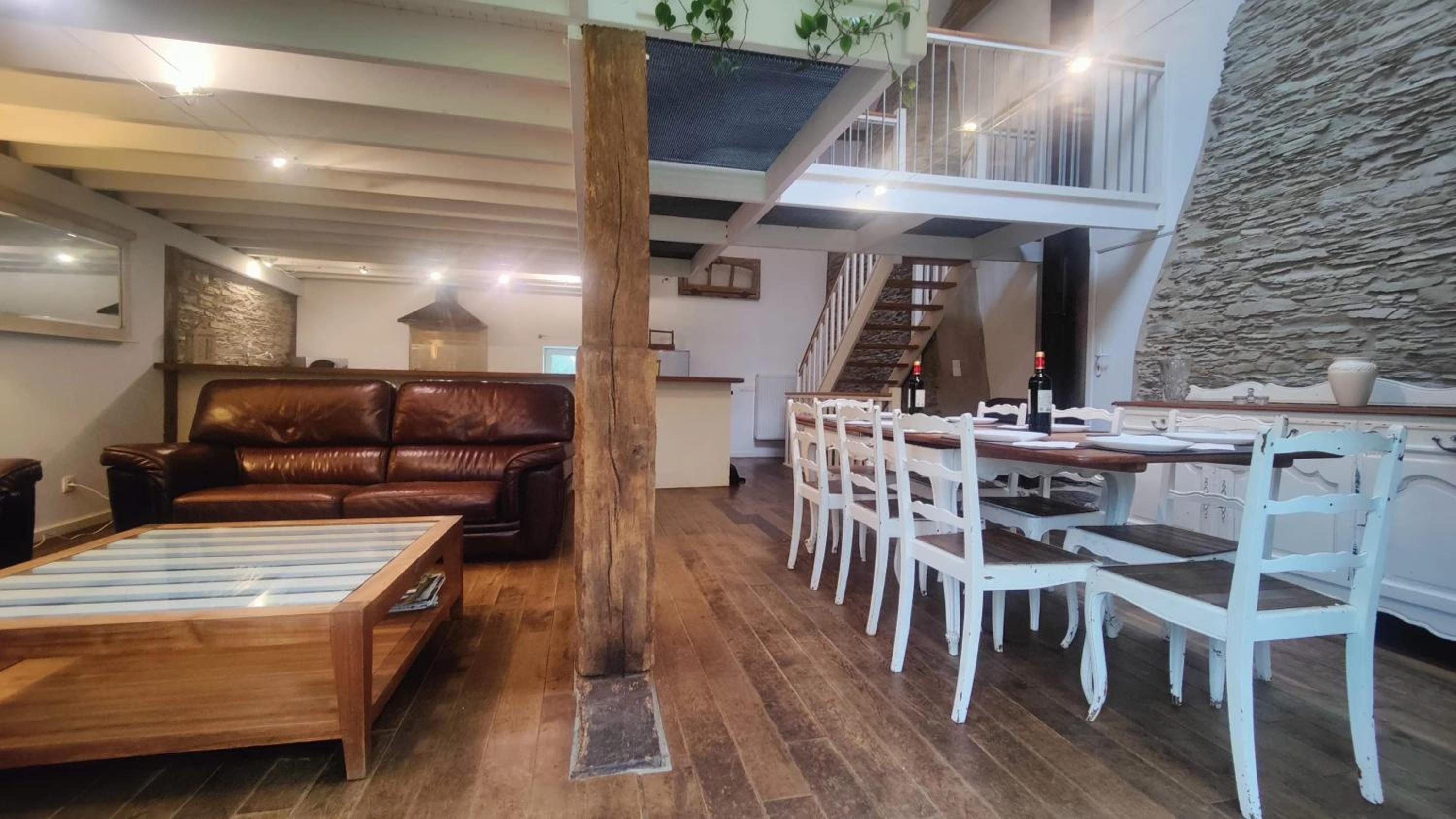House with jacuzzi in Menufontaine, 180 m² for 8 people.