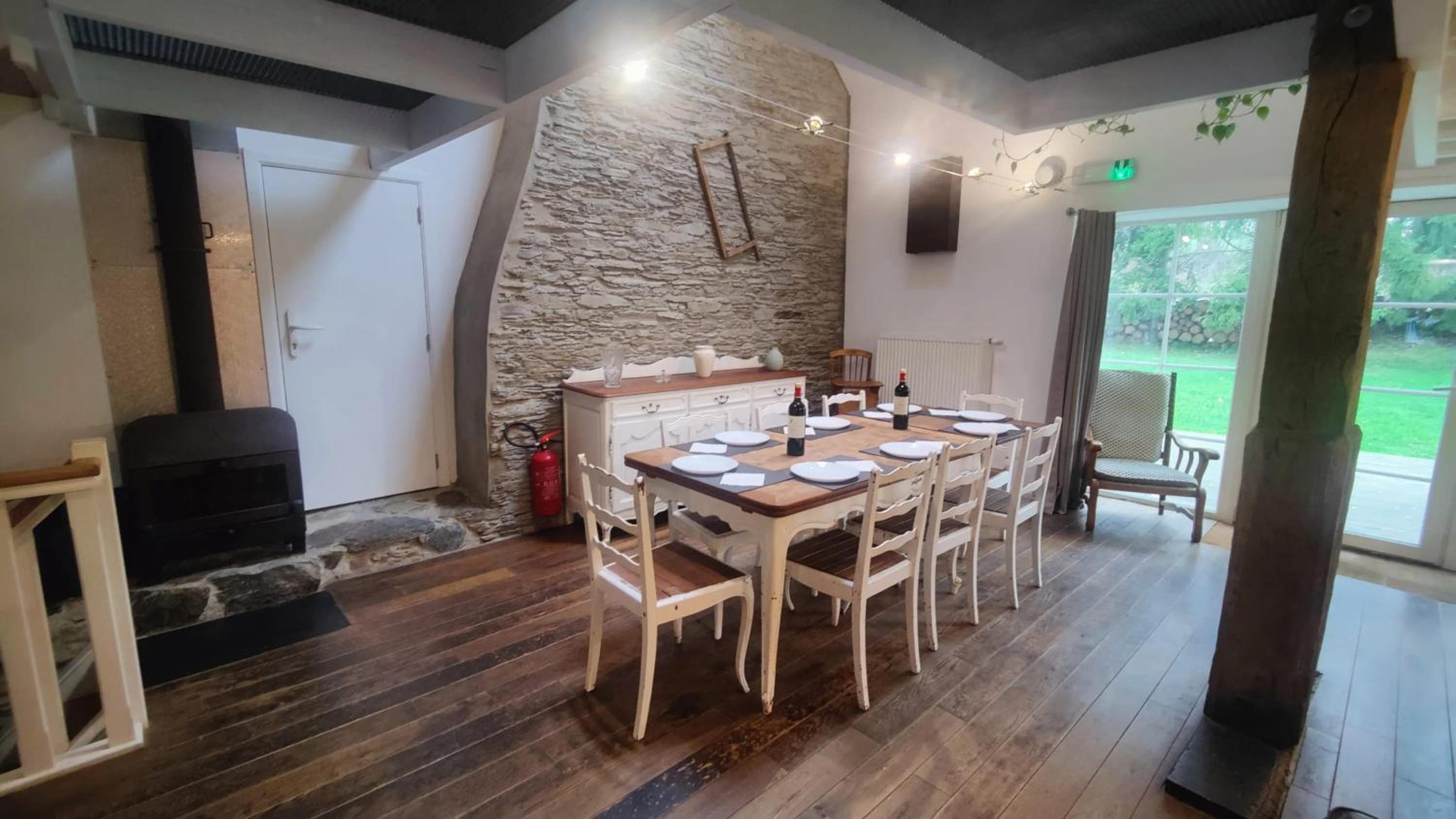 House with jacuzzi in Menufontaine, 180 m² for 8 people.