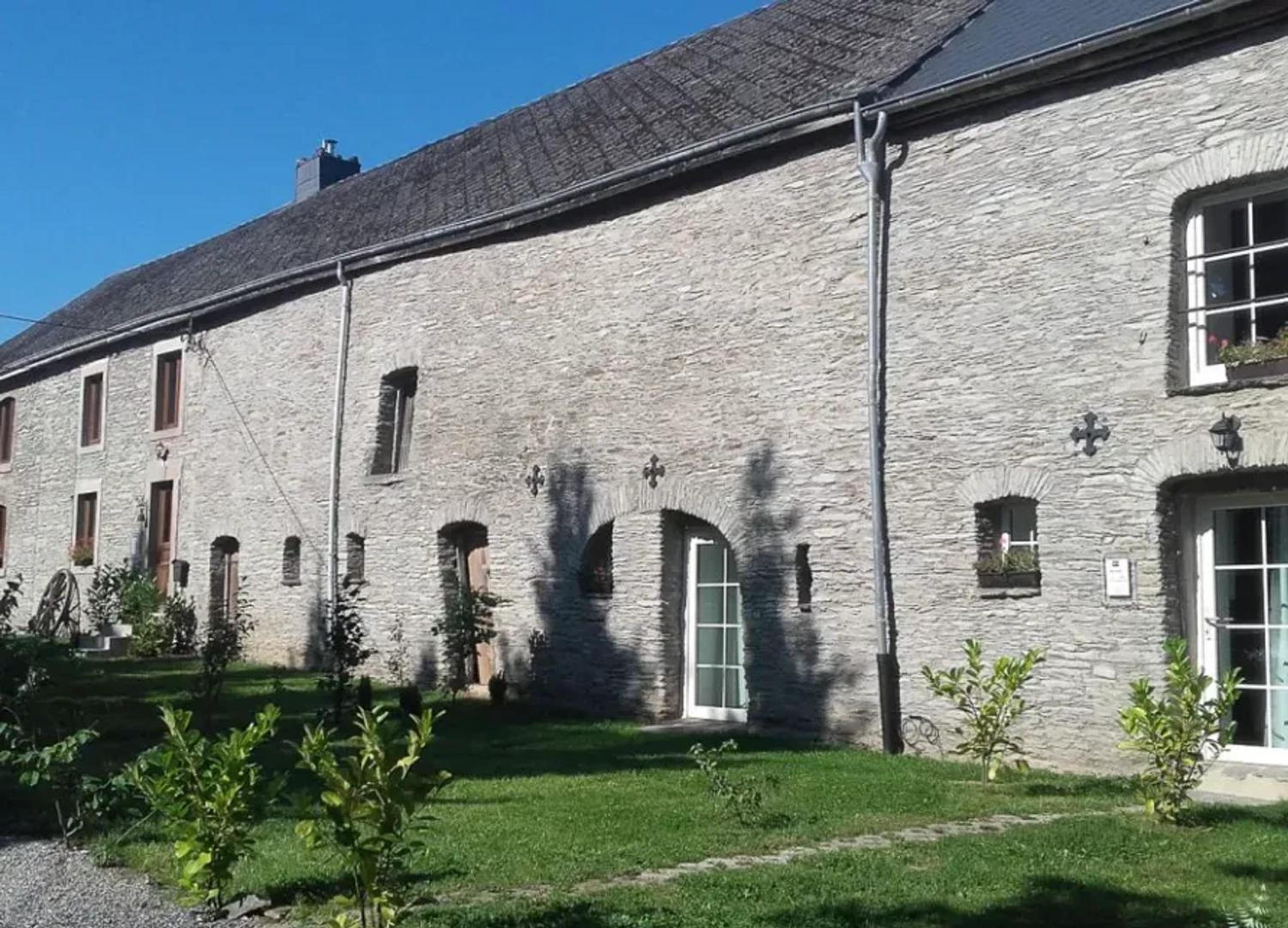 House with jacuzzi in Menufontaine, 180 m² for 8 people.