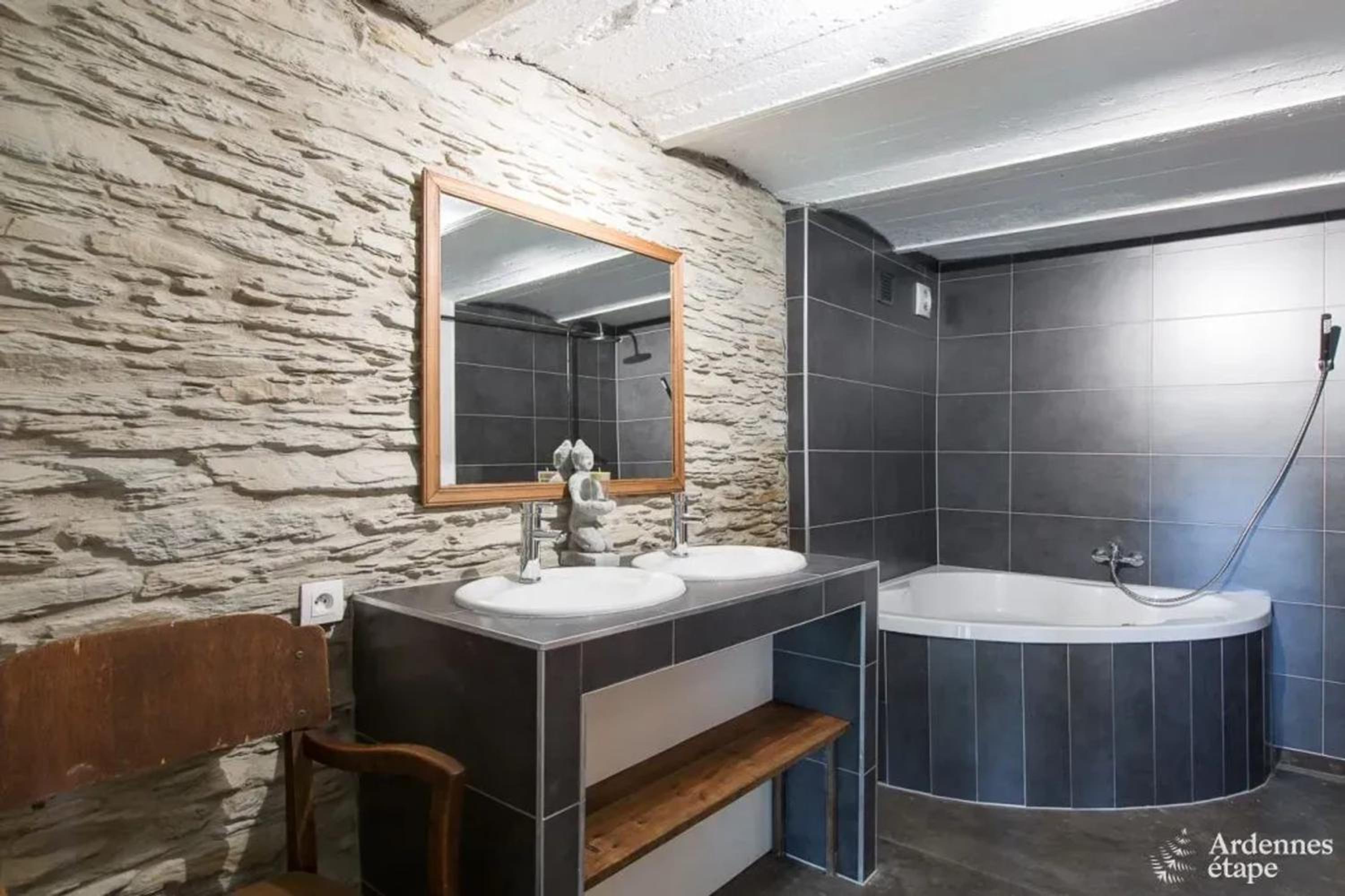 House with jacuzzi in Menufontaine, 180 m² for 8 people.