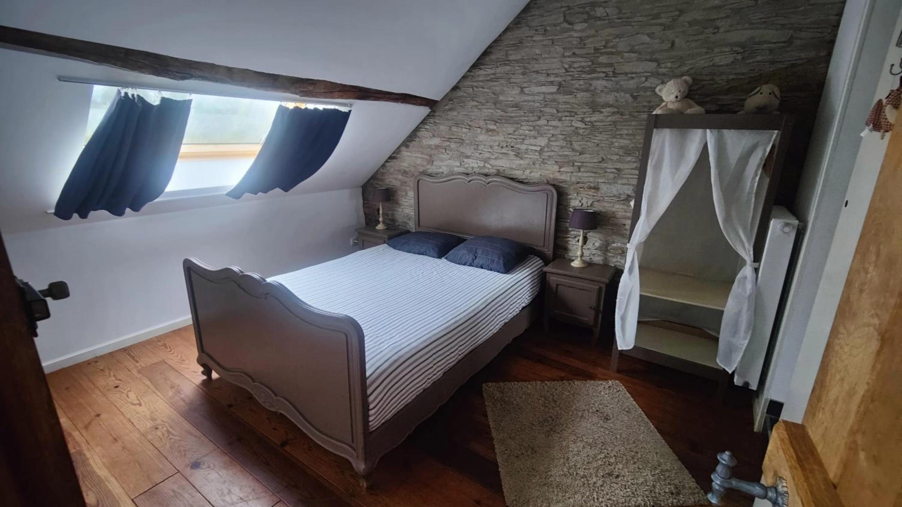 House with jacuzzi in Menufontaine, 180 m² for 8 people.