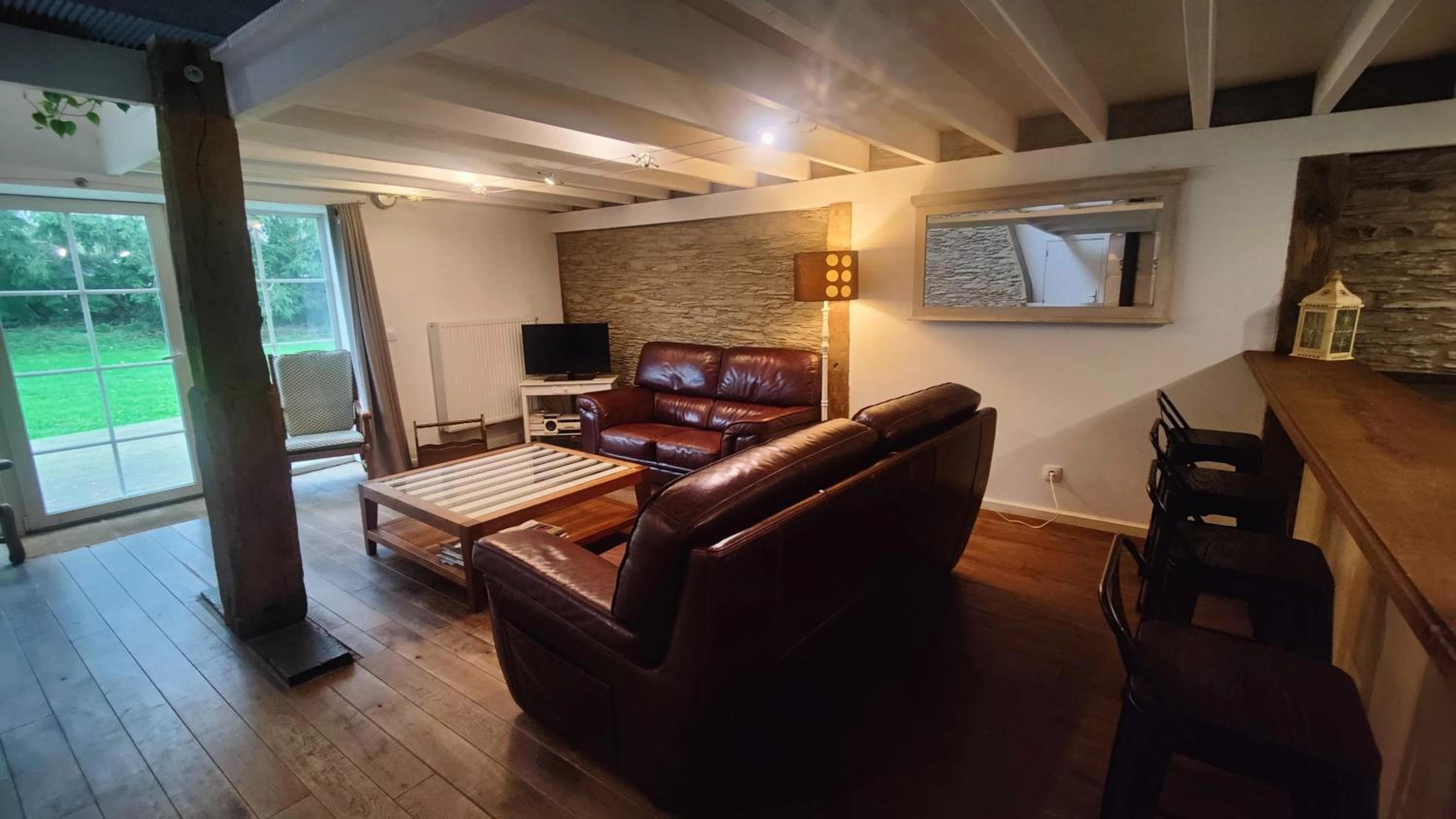 House with jacuzzi in Menufontaine, 180 m² for 8 people.