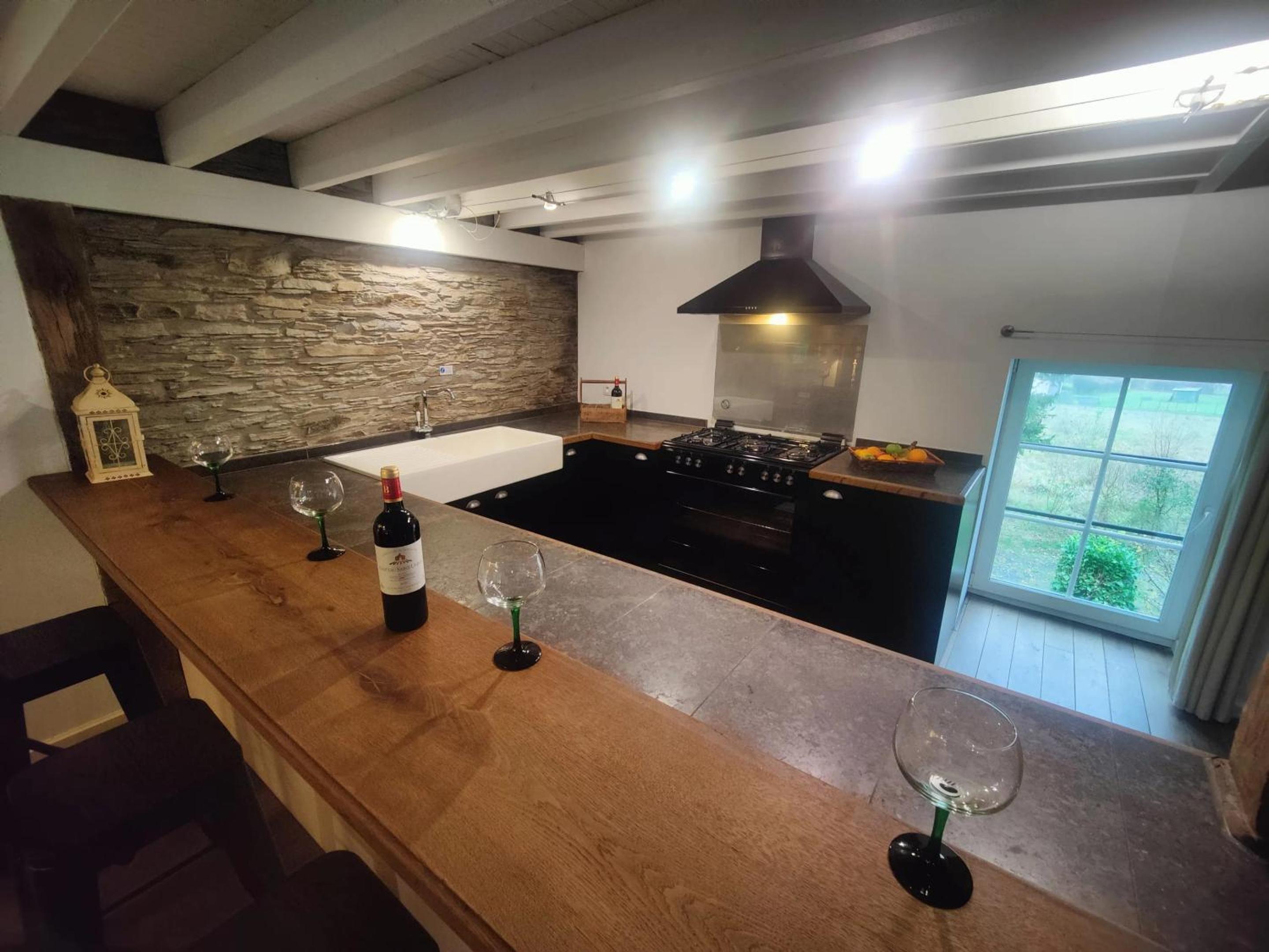 House with jacuzzi in Menufontaine, 180 m² for 8 people.