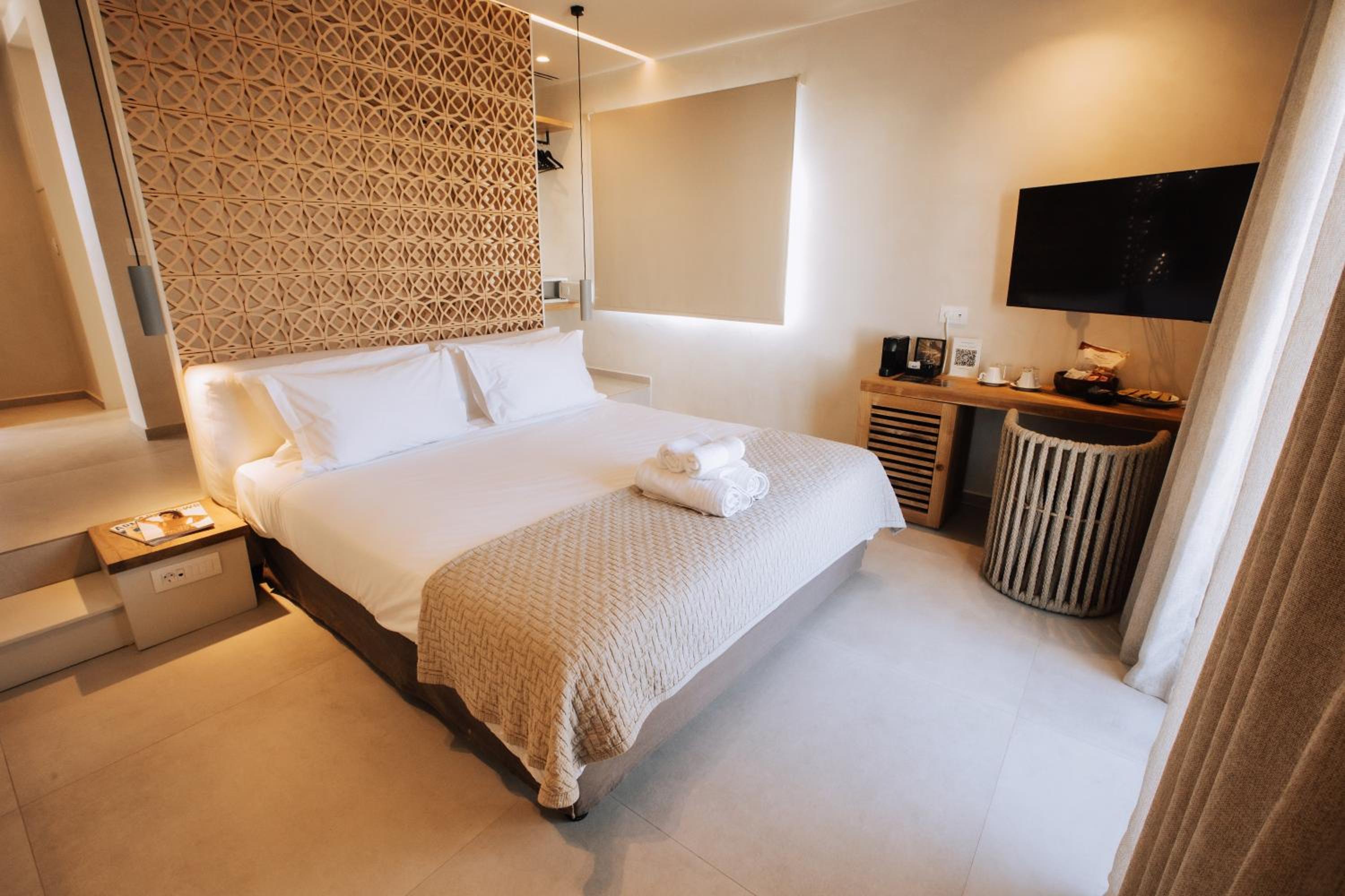 Aerostay Mykonos