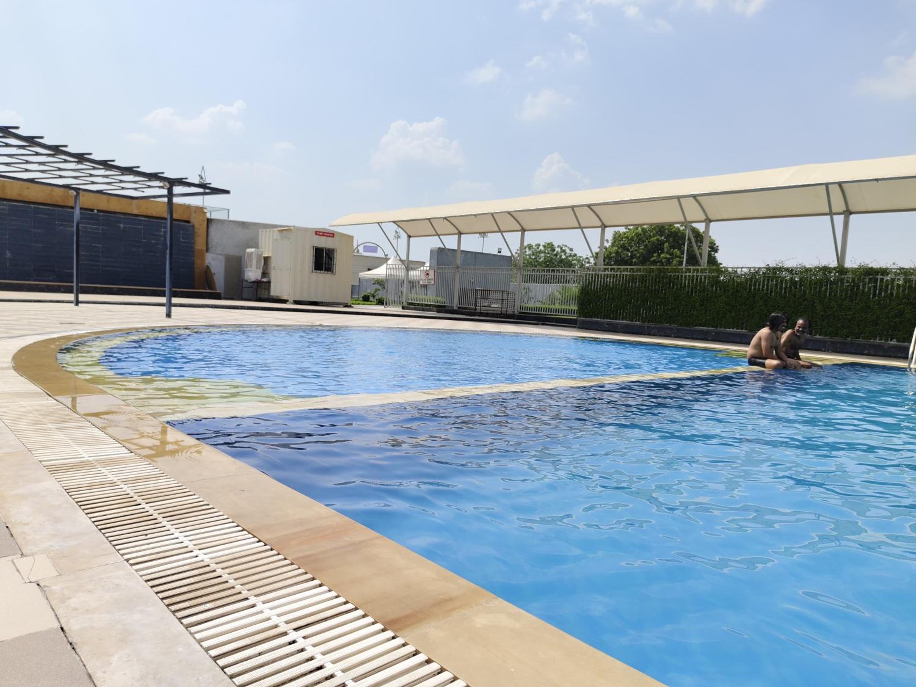 THE CARNATION HOTEL & Resort