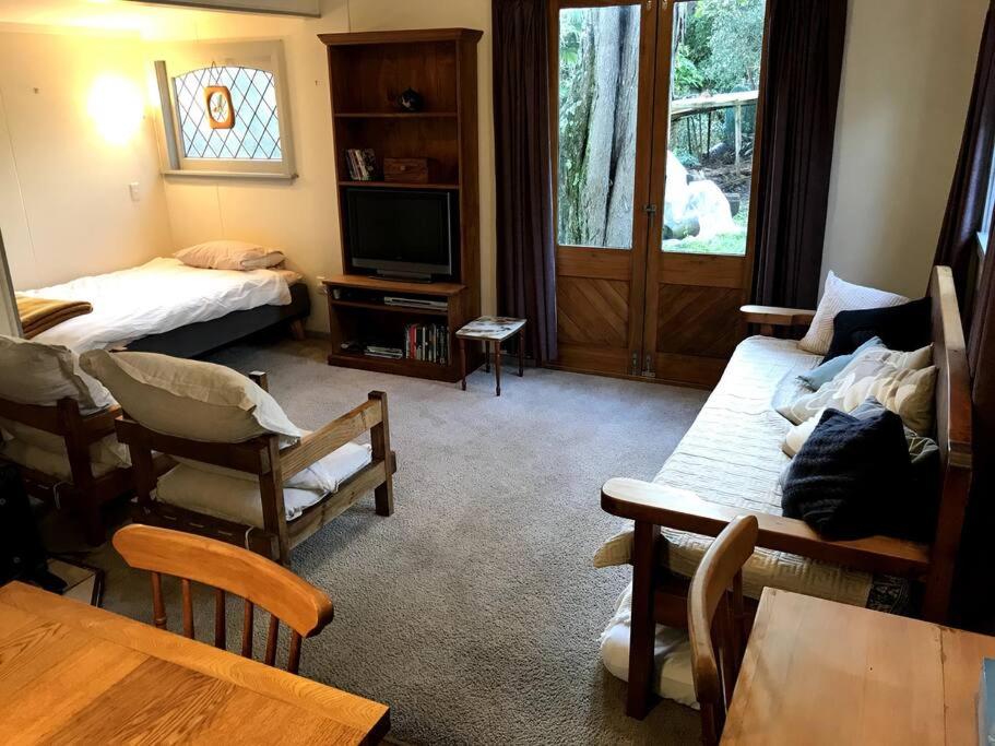 Kauri post cottage view 5