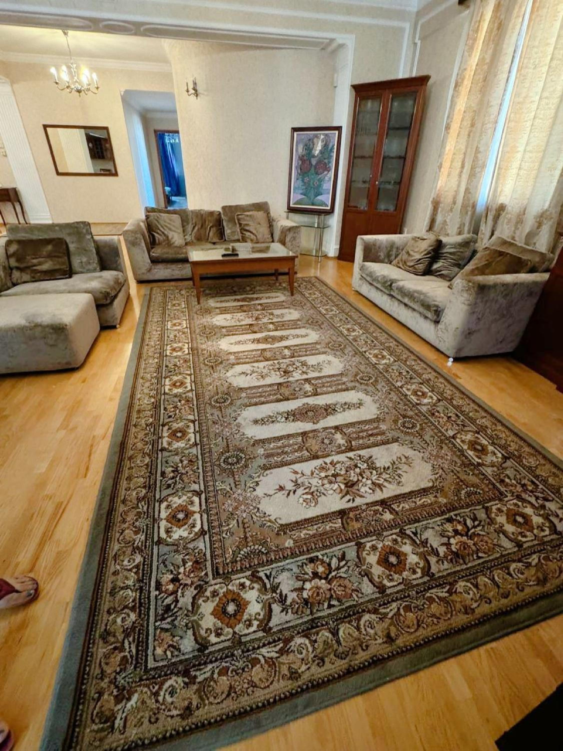 Beautiful Apartment Close to Nizami Street