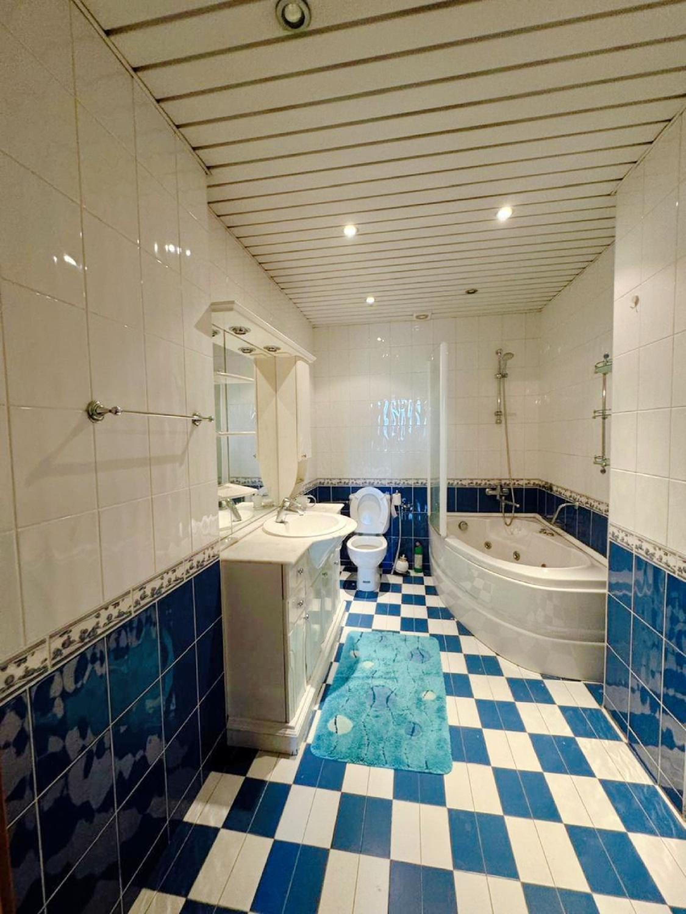 Beautiful Apartment Close to Nizami Street