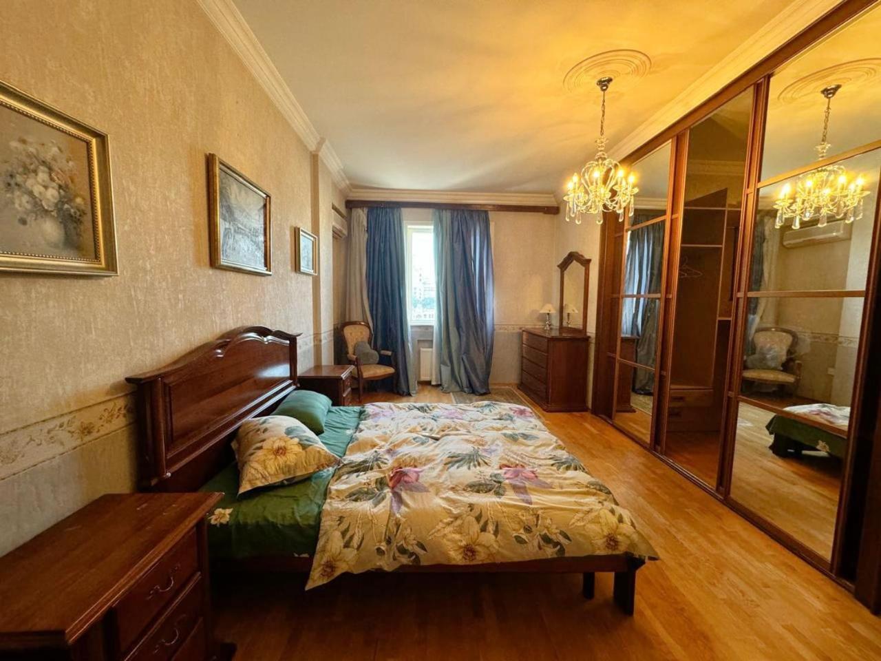 Beautiful Apartment Close to Nizami Street