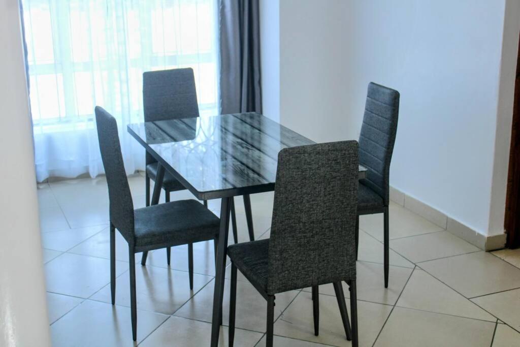 Shikara Bandari Suite