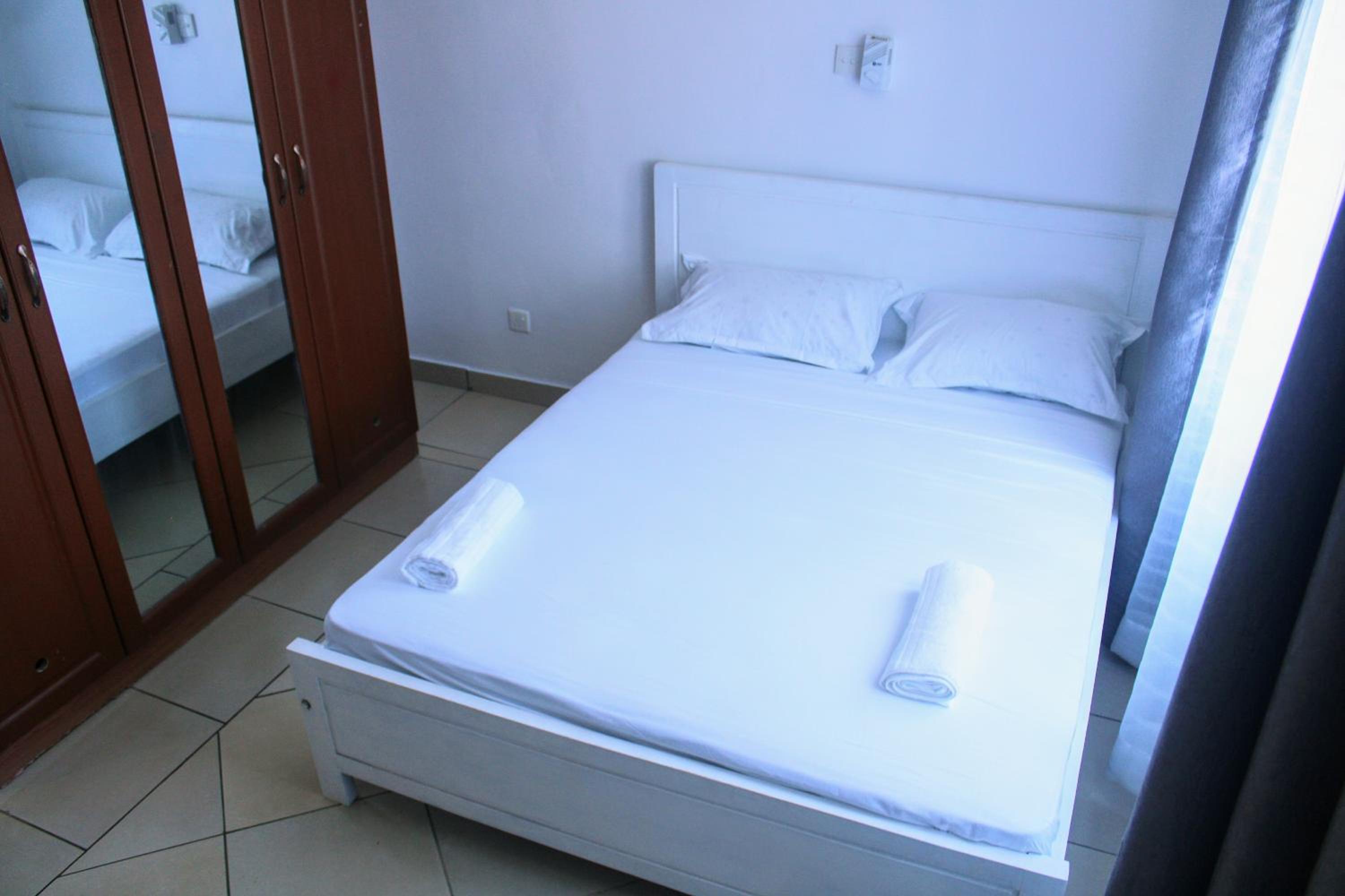 Shikara Bandari Suite