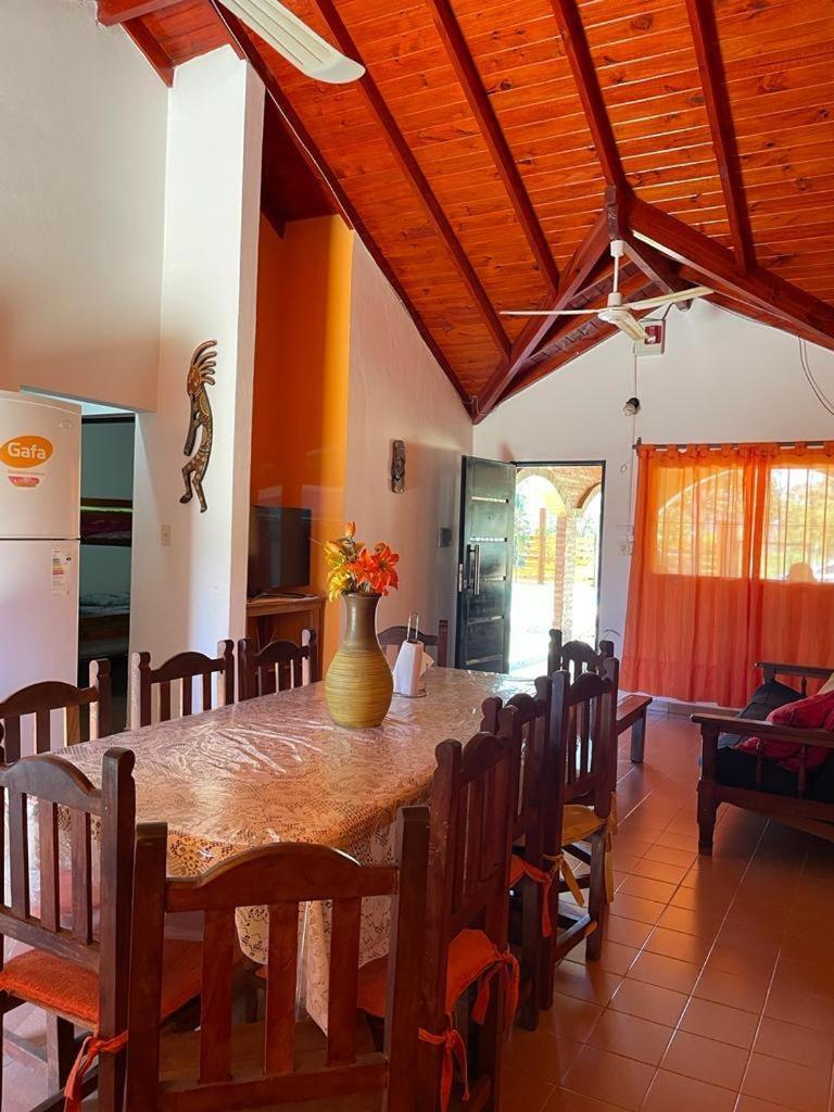 Hermosa Casa con Pileta a 3 cuadras de la Playa