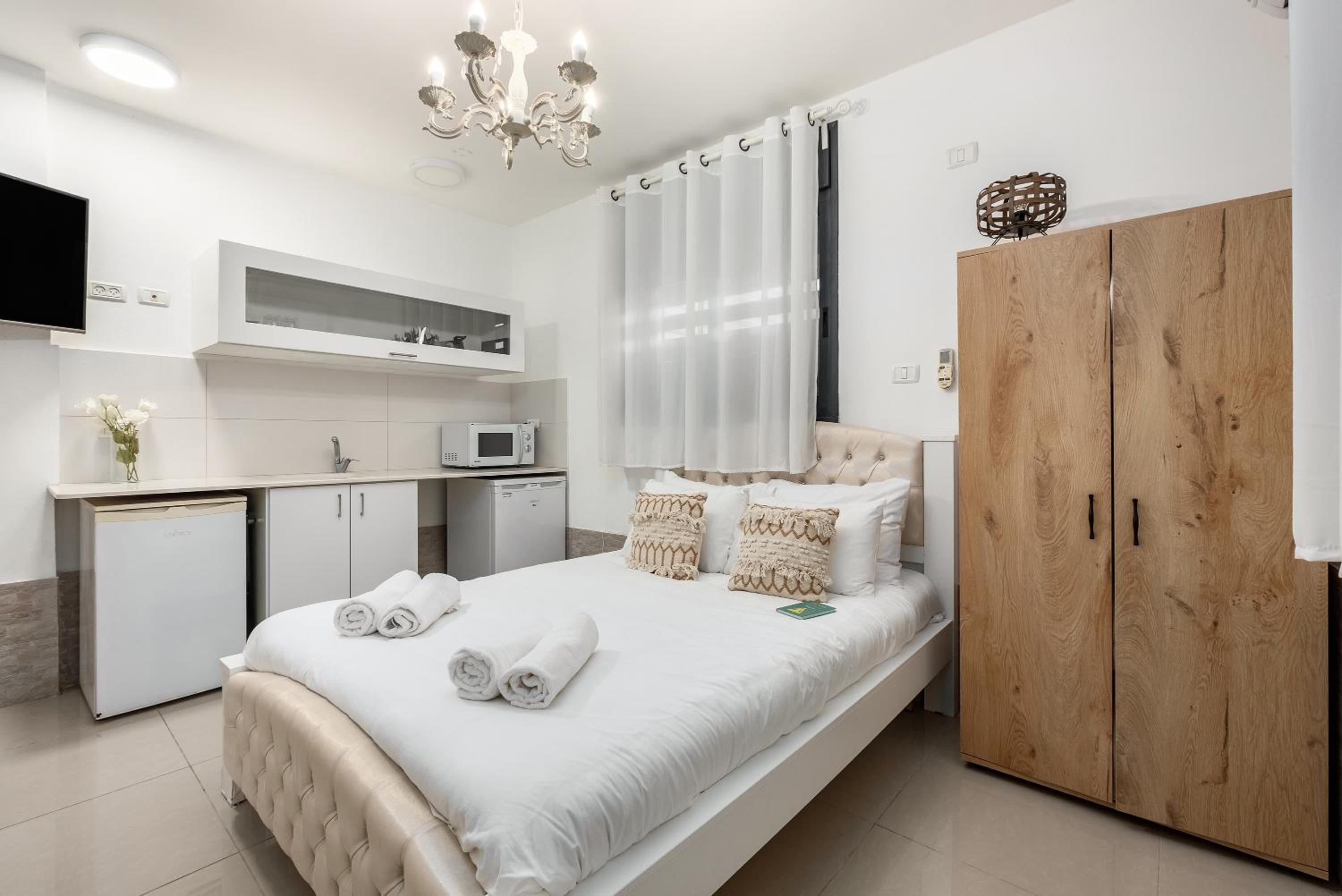 Hadas Spa Apartment Yavne'el by Sea N' Rent view 5