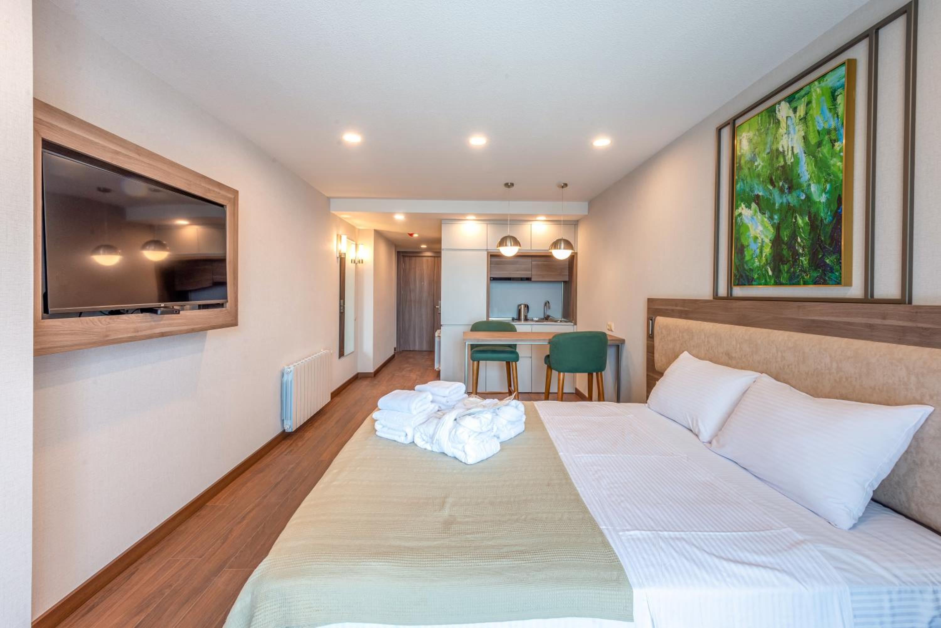 Sunshine Residence & Hotel