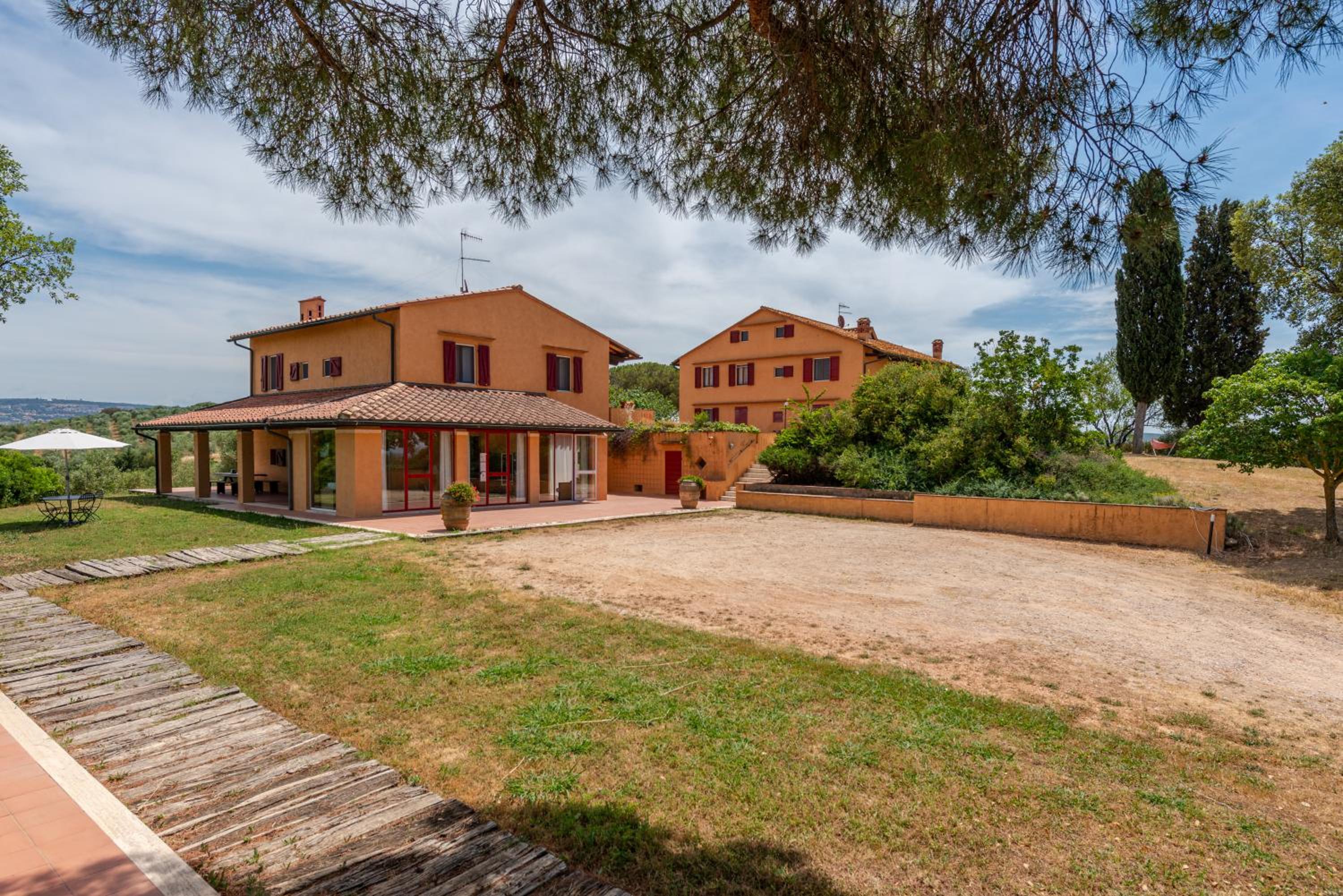 Tenuta Agricola Fraschiera view 2