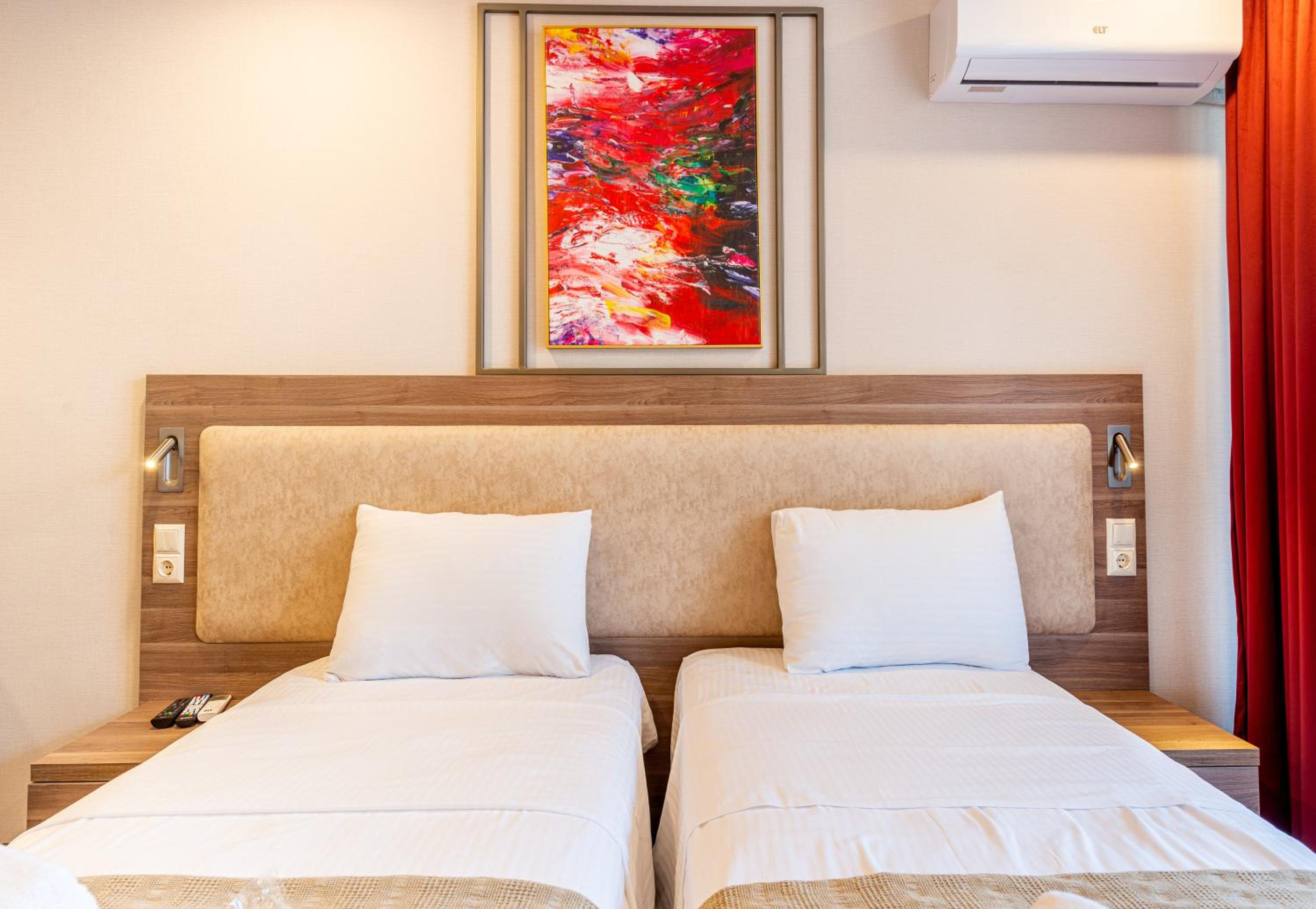 Sunshine Residence & Hotel