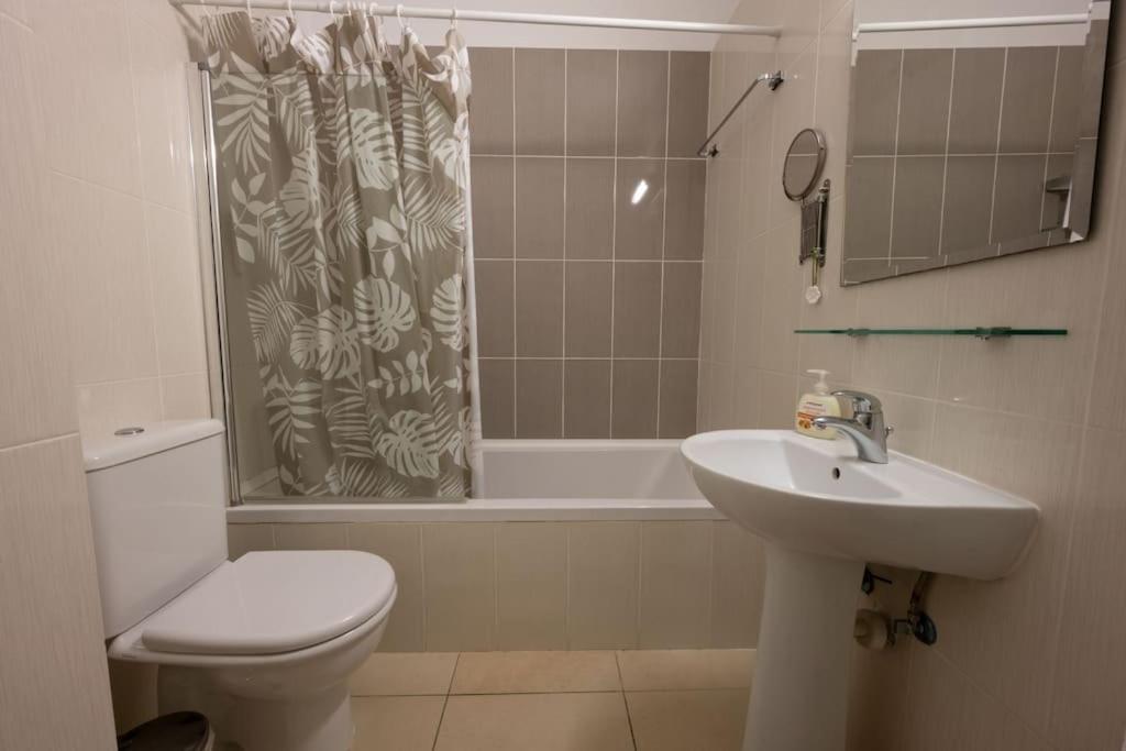 Paphos Resort Retreat at Elysia Park with GYM POOL