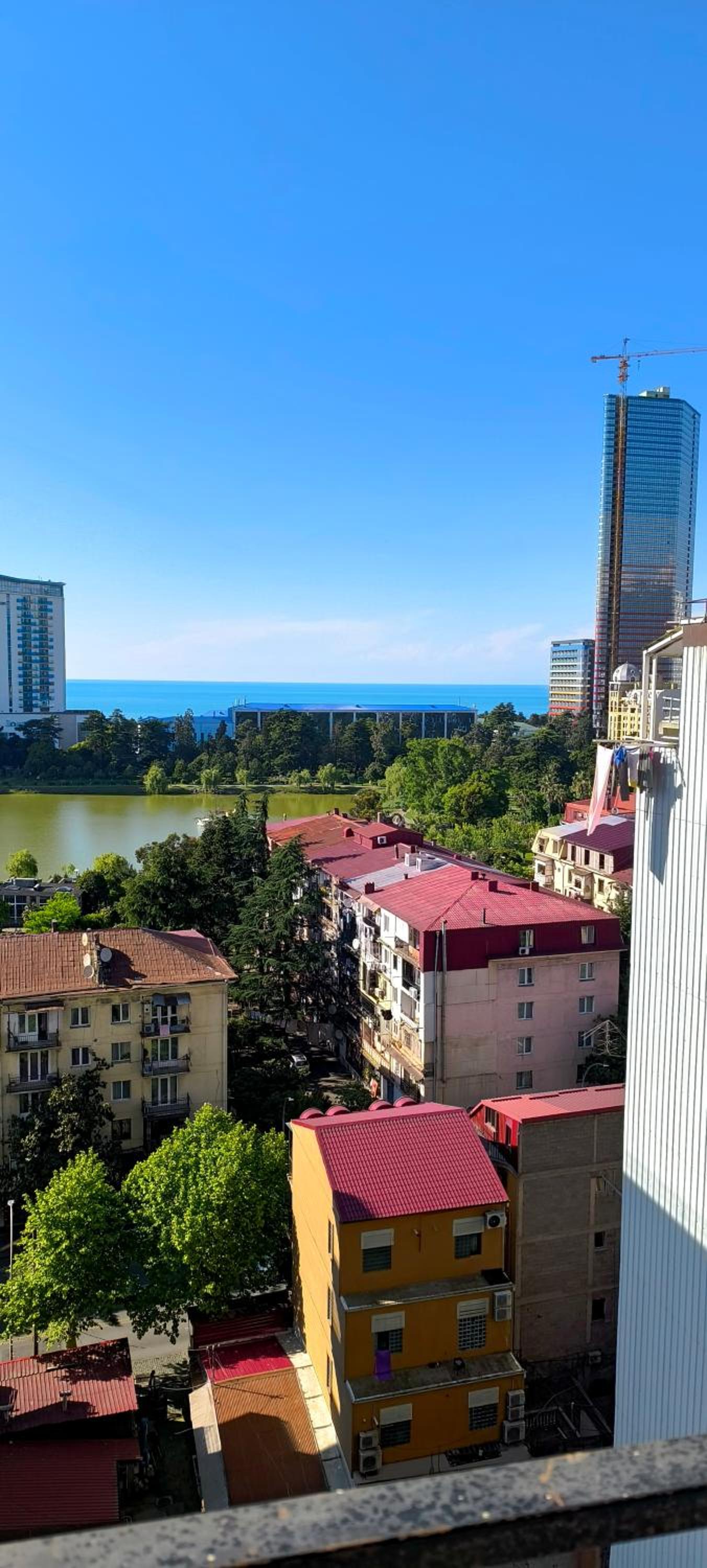 Cozy Apartment with Sea View Near City Center