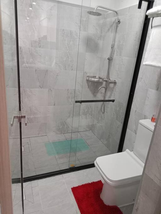 Modern 1 Bedroom Apartment