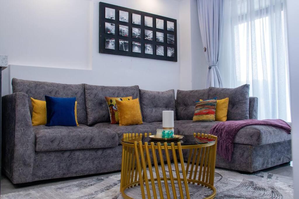 Modern 1 Bedroom Apartment