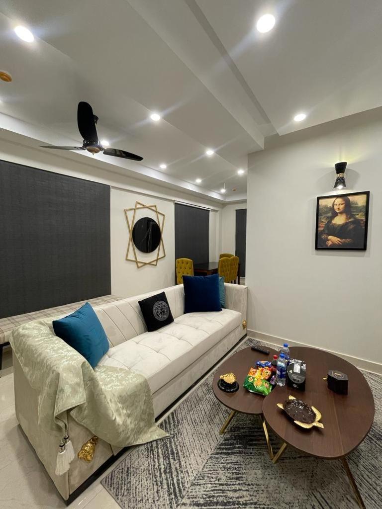 LuxAir - Retreat 2BHK view 2