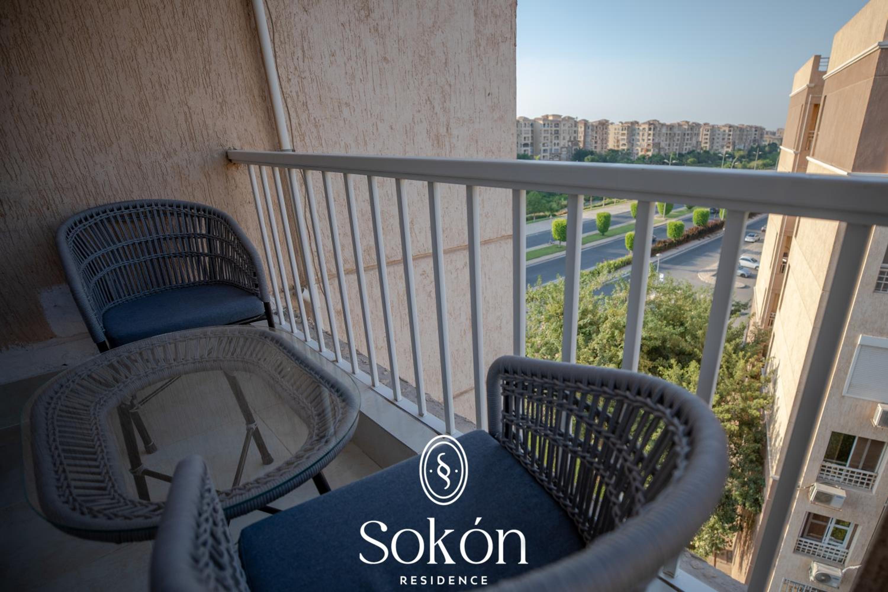 Luxury 2BR City View Sokón R view 3