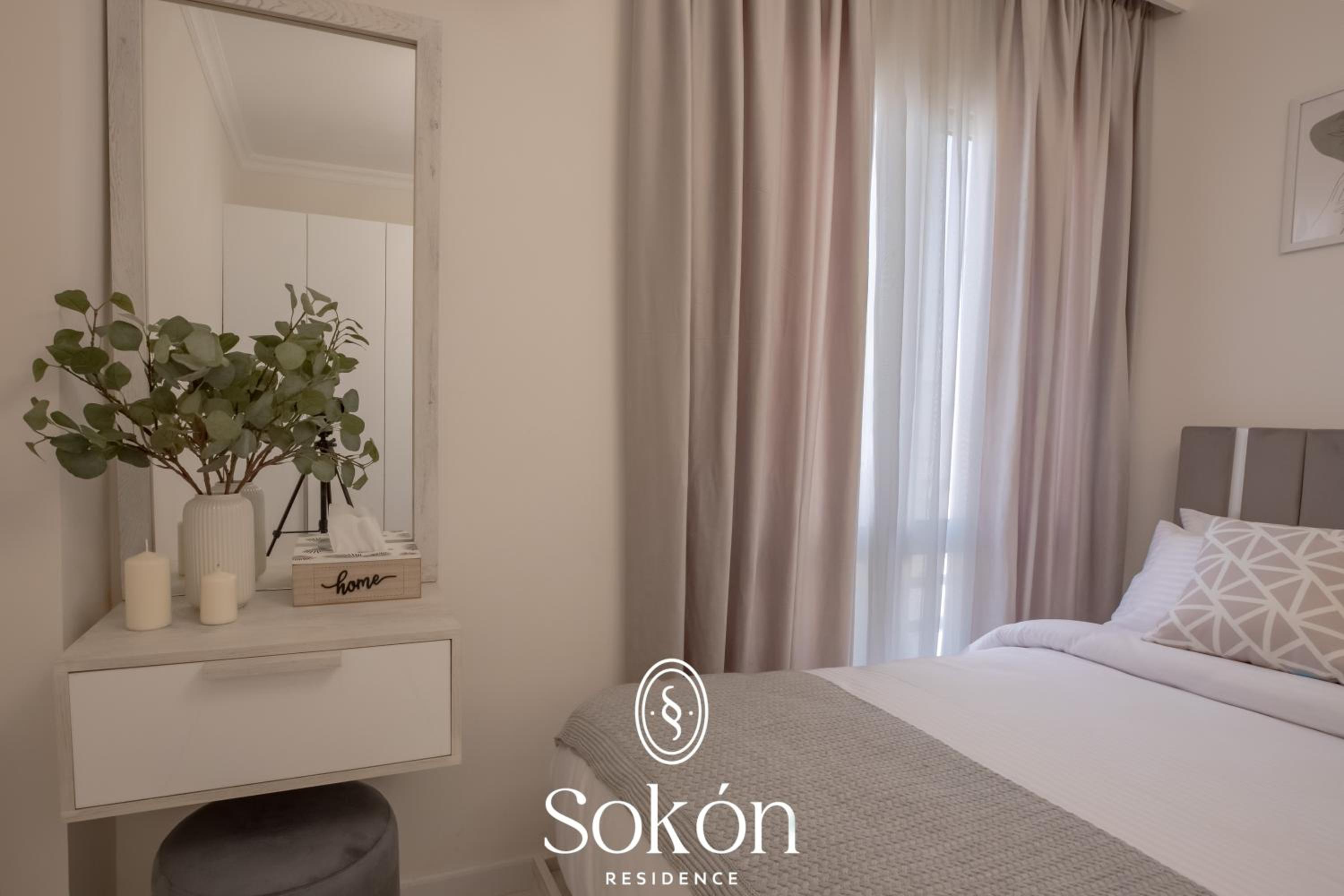Luxury 2BR City View Sokón R view 4