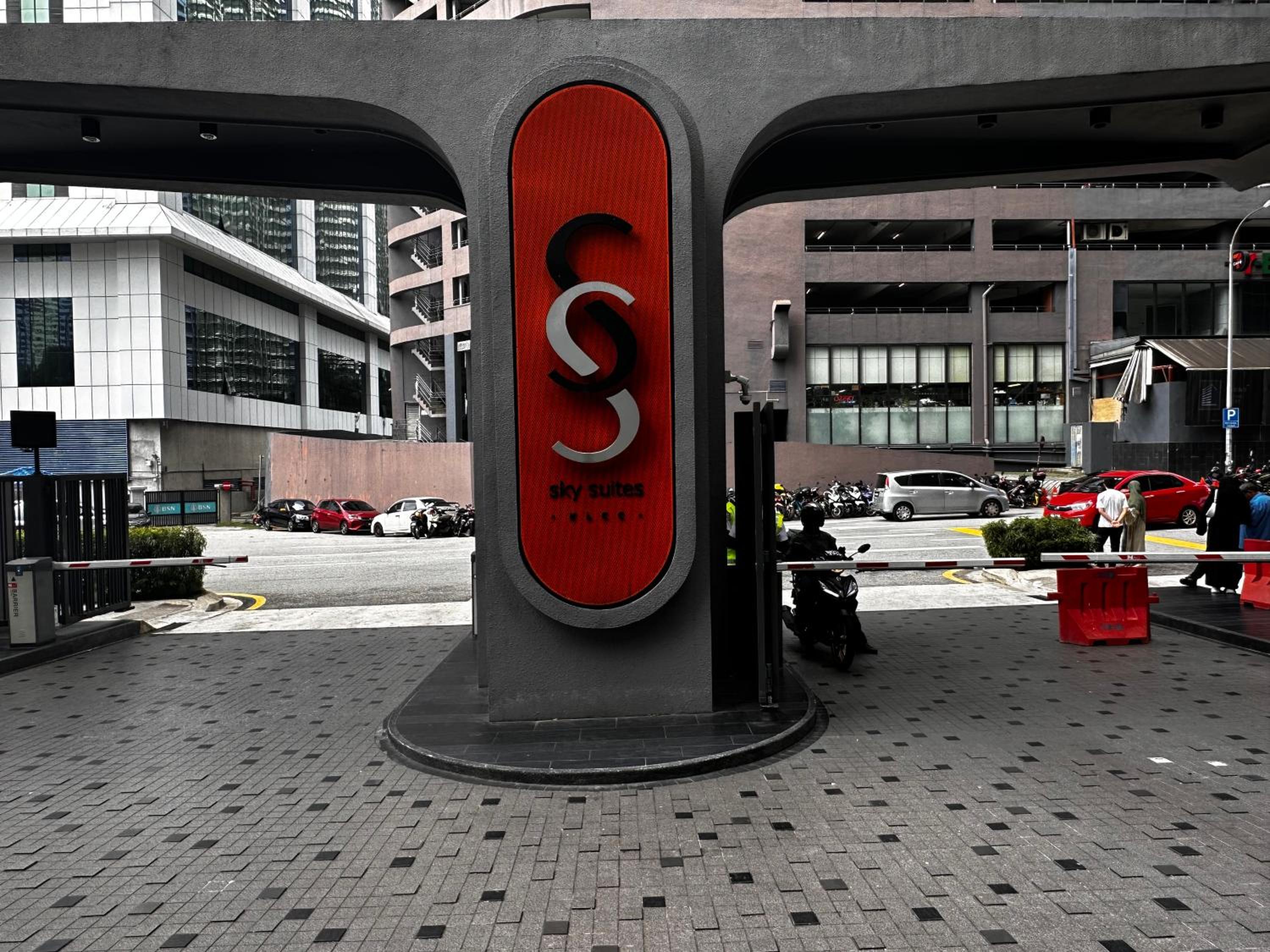Sky Suites KLCC BY Arman
