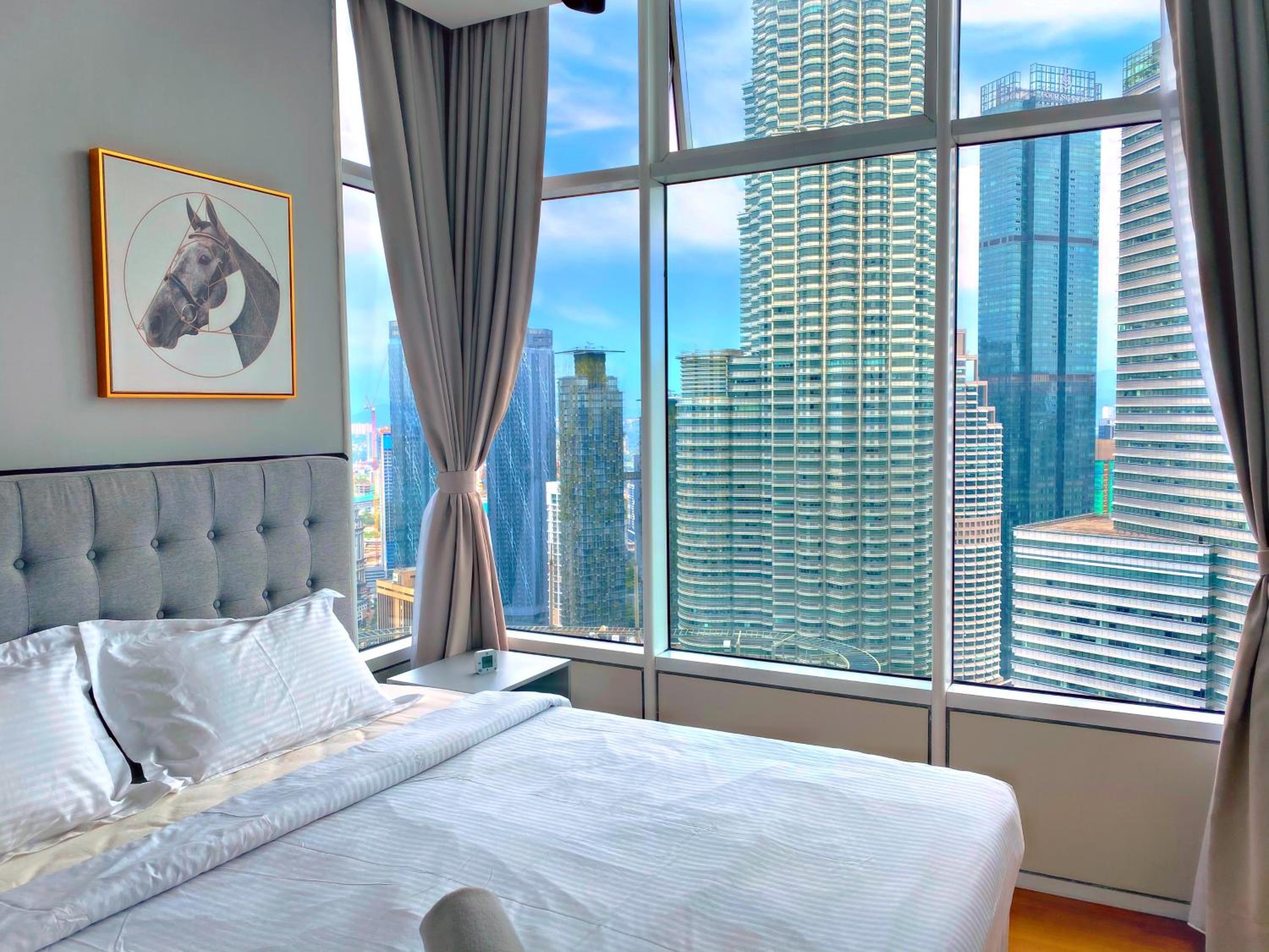 Sky Suites KLCC BY Arman