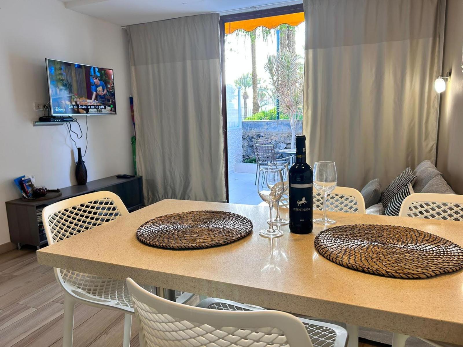 Bungalow Troya Beach