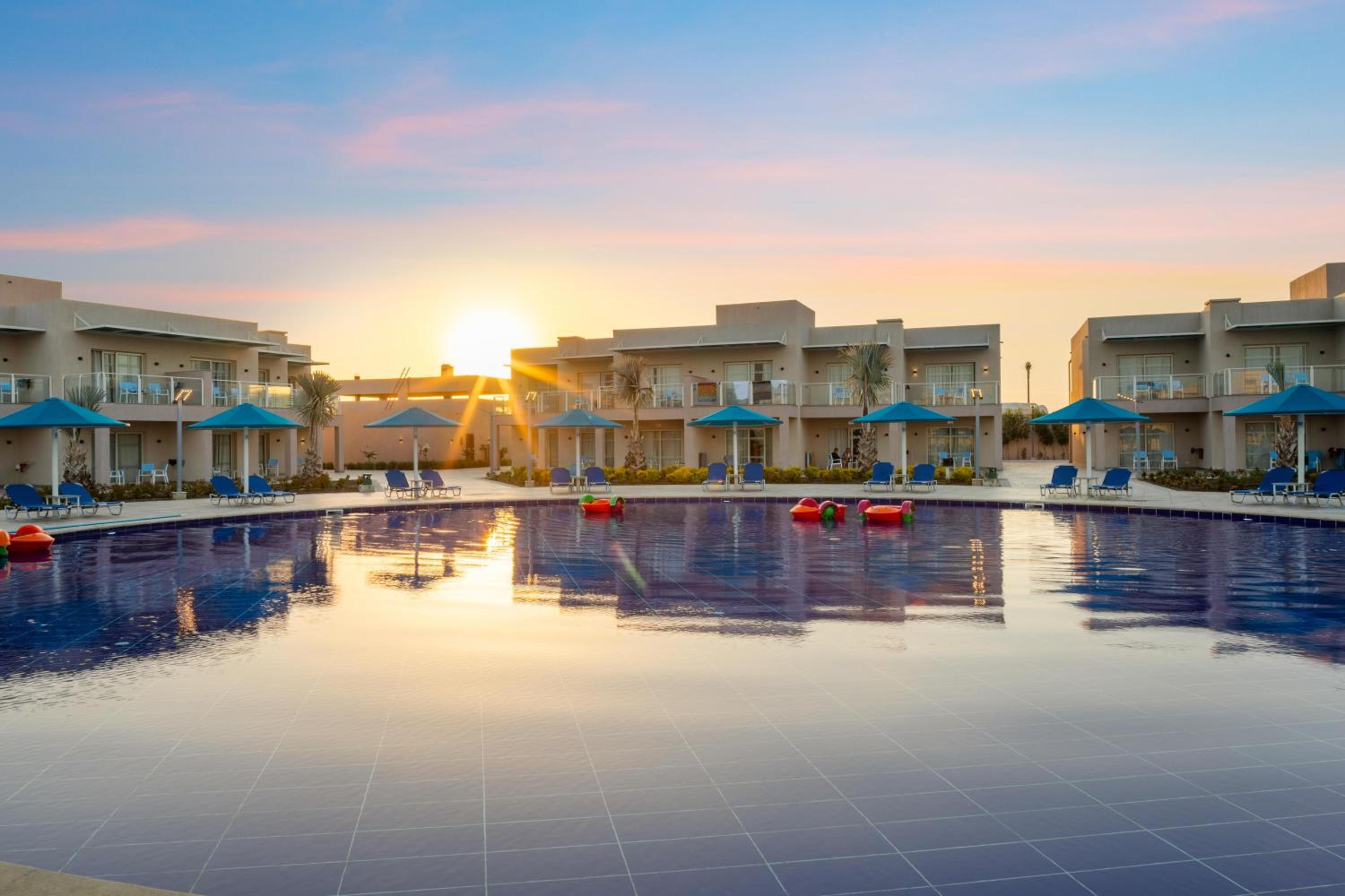 Pickalbatros Sea World Resort - Marsa Alam- "Aqua Park"
