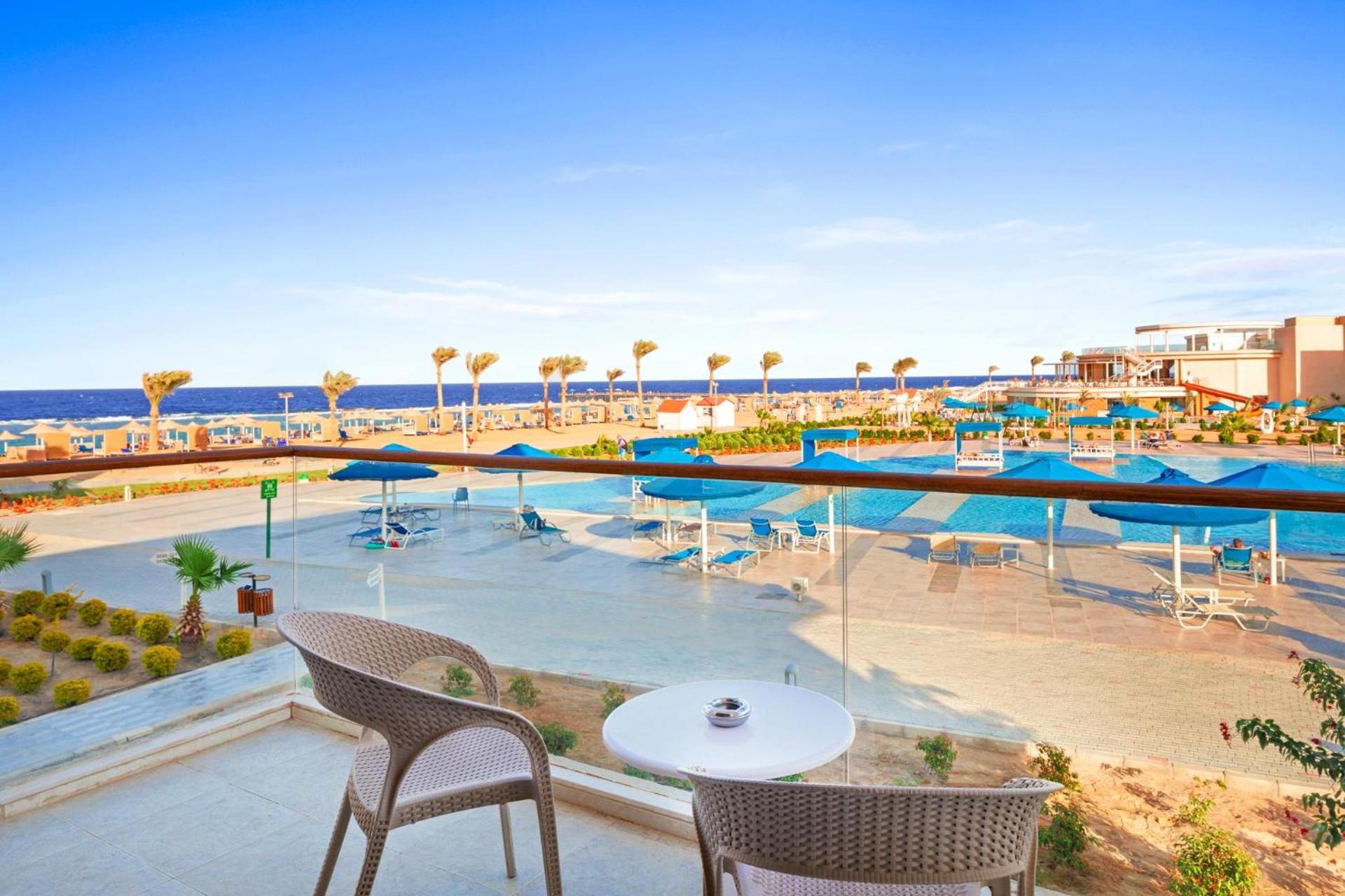 Pickalbatros Sea World Resort - Marsa Alam- "Aqua Park"