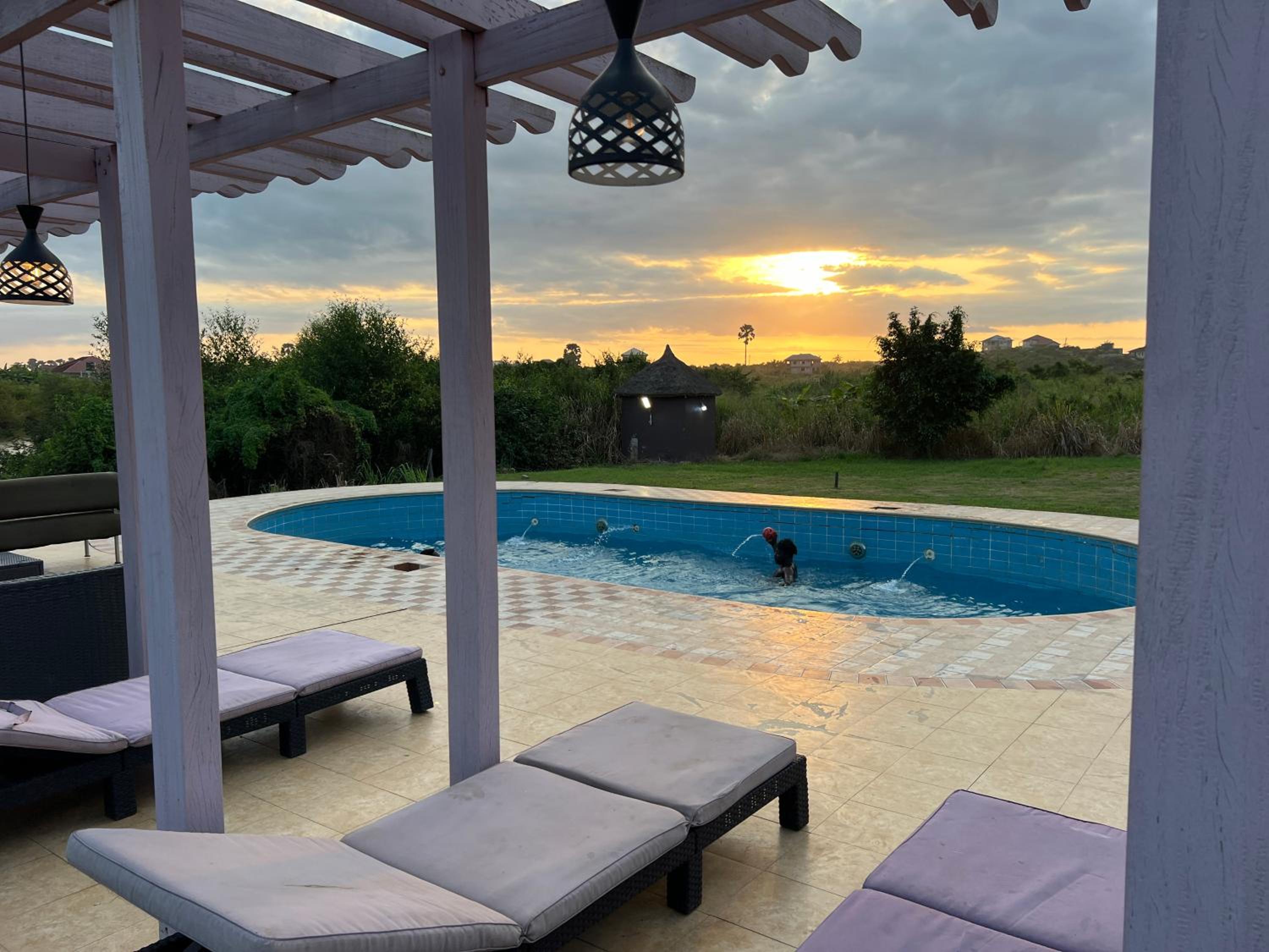 Your weekend hide out,Lupita view 2