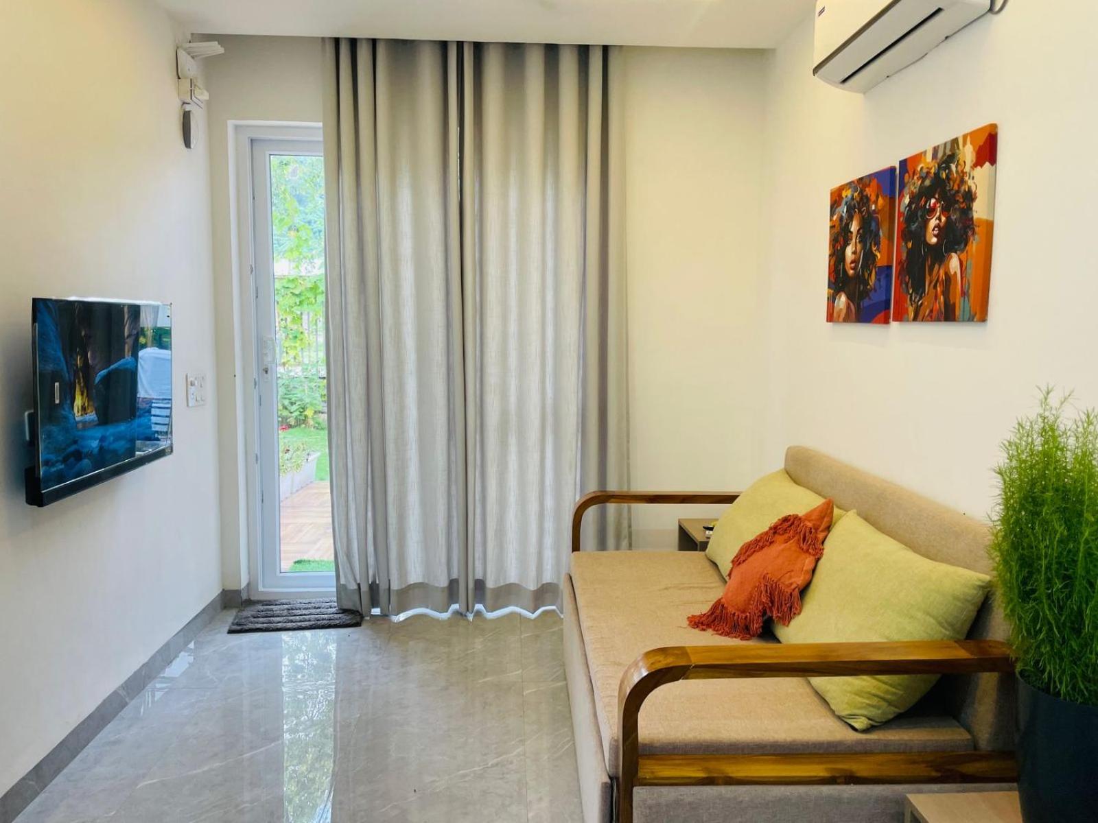 PineSway Villa