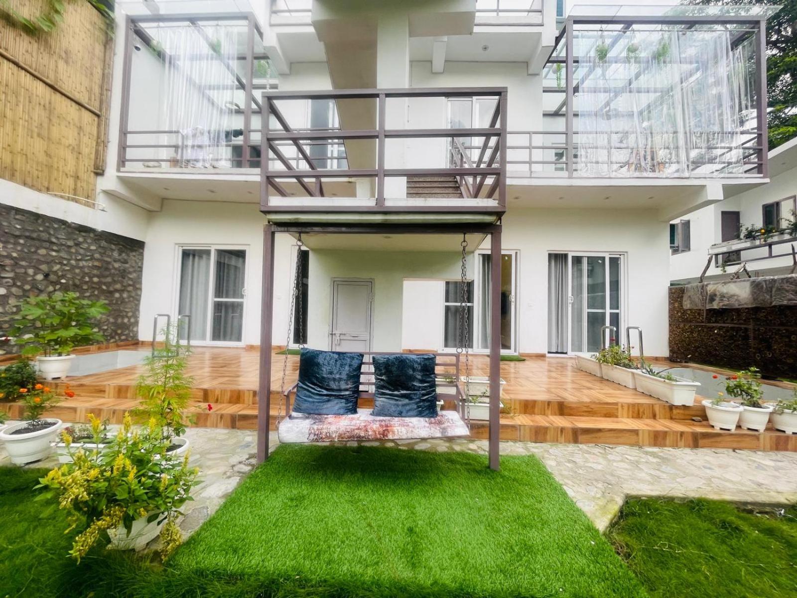PineSway Villa