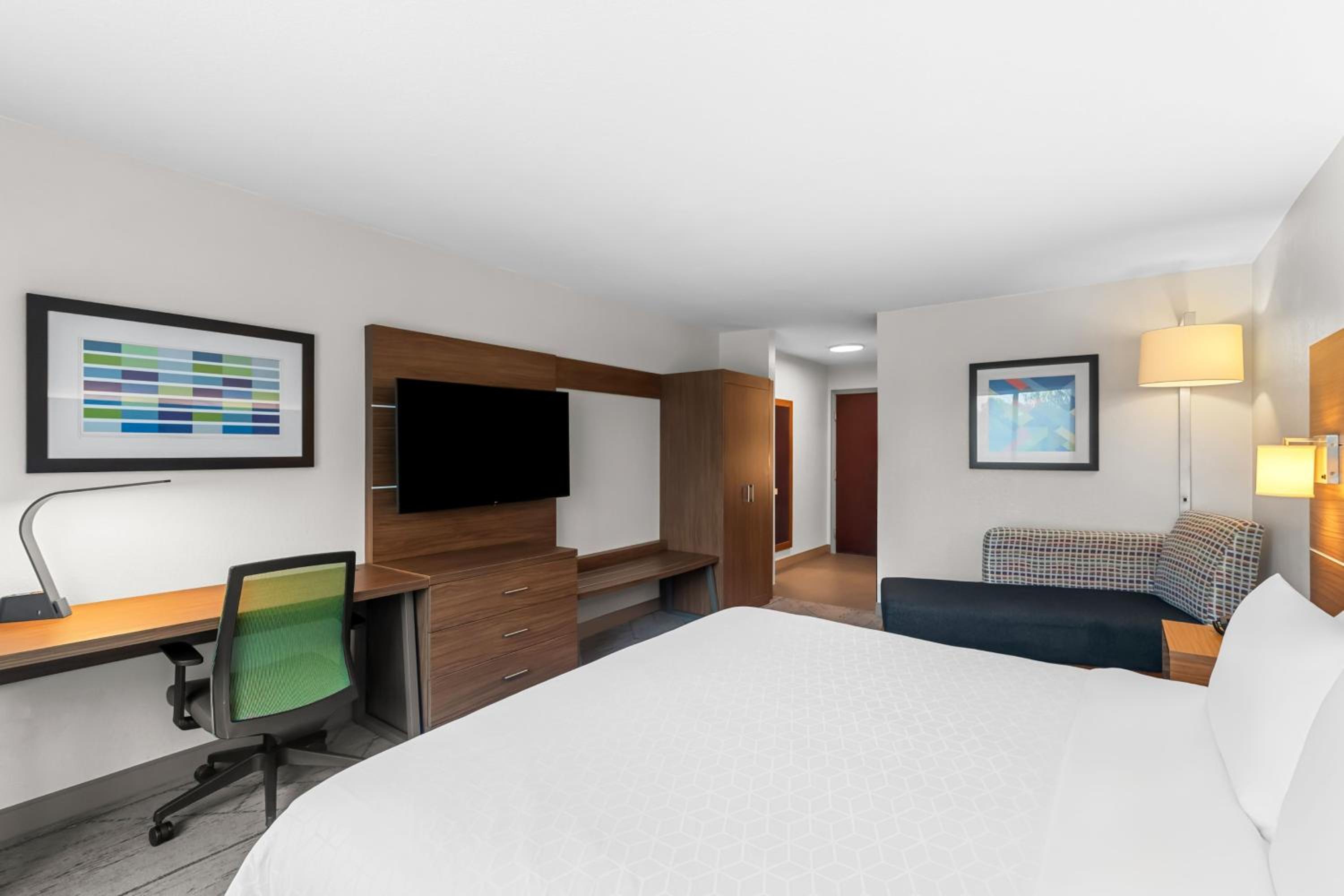Holiday Inn Express Suites Austin SW - Sunset Valley, and IHG Hotel - Property Image 24